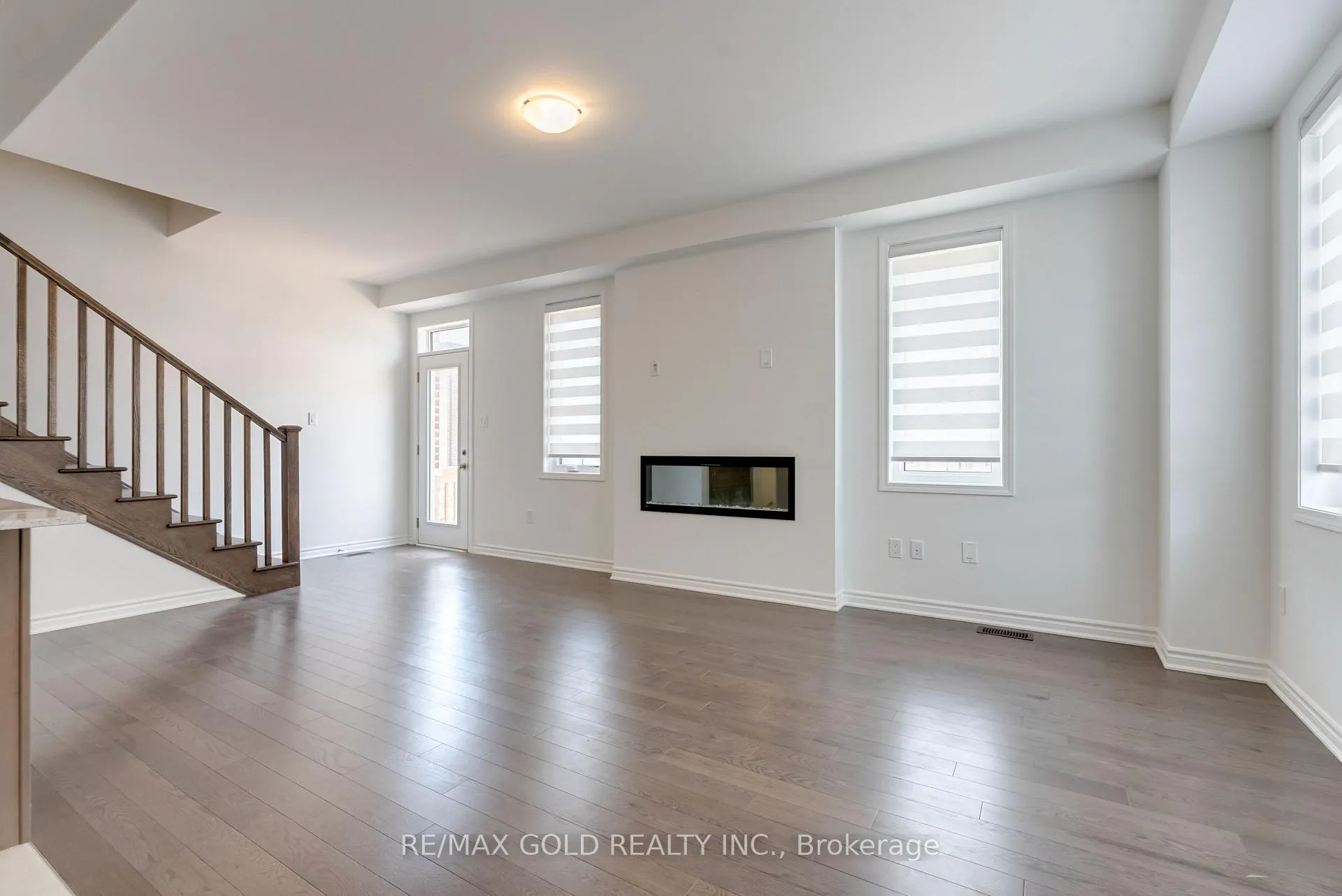 Photo 10 of 1330 Richardson Way, Milton, Bowes — HOMEH