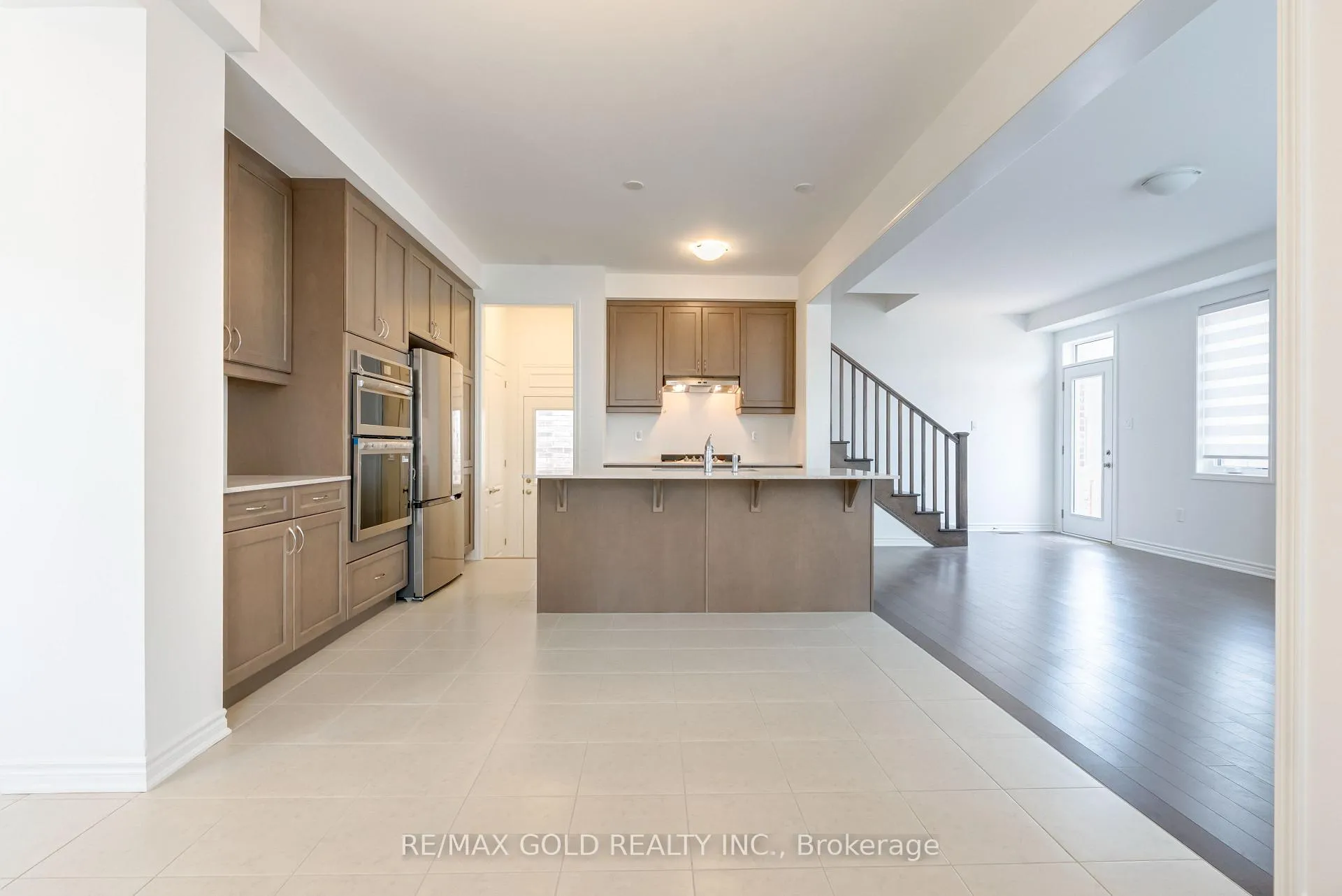Photo 12 of 1330 Richardson Way, Milton, Bowes — HOMEH