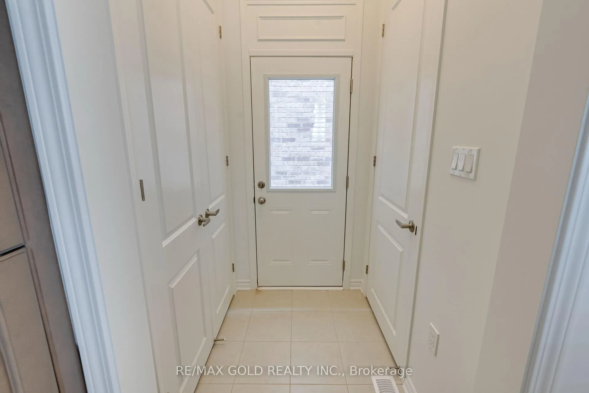 Photo 24 of 1330 Richardson Way, Milton, Bowes — HOMEH
