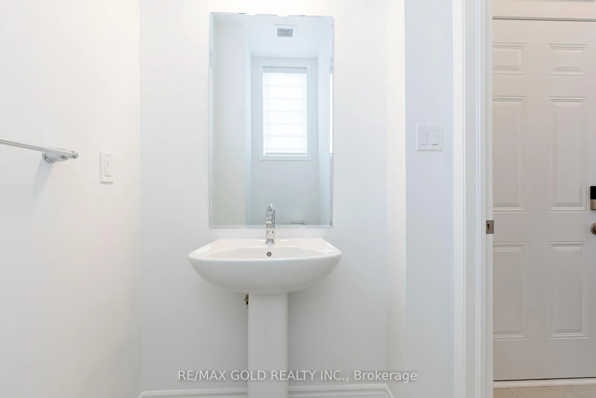 Photo 31 of 1330 Richardson Way, Milton, Bowes — HOMEH
