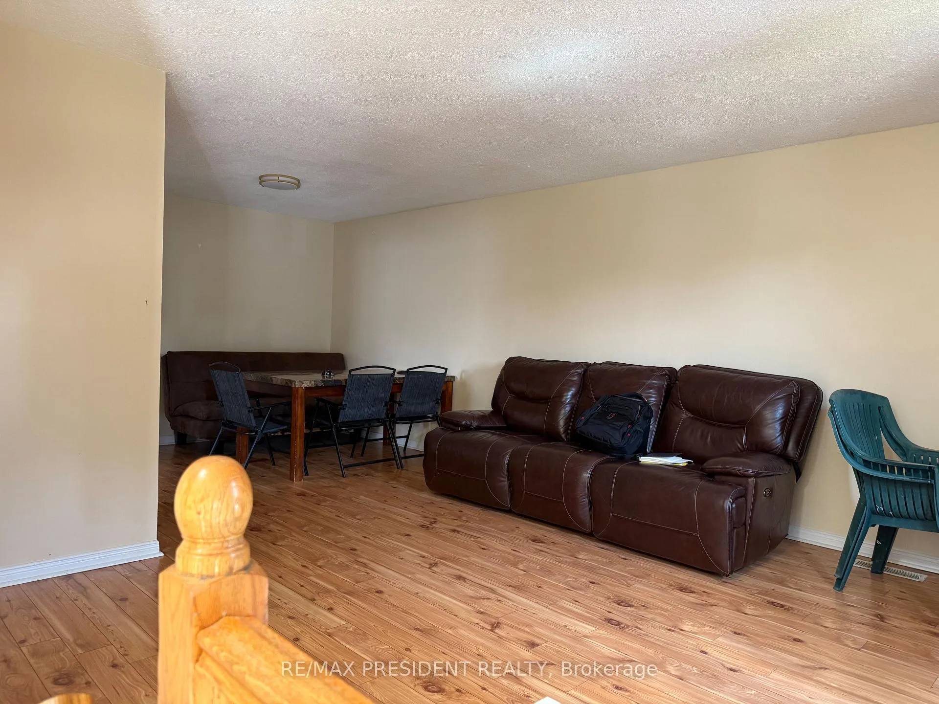Photo 4 of 84 Primerose Crescent, Brampton, Heart Lake West — HOMEH