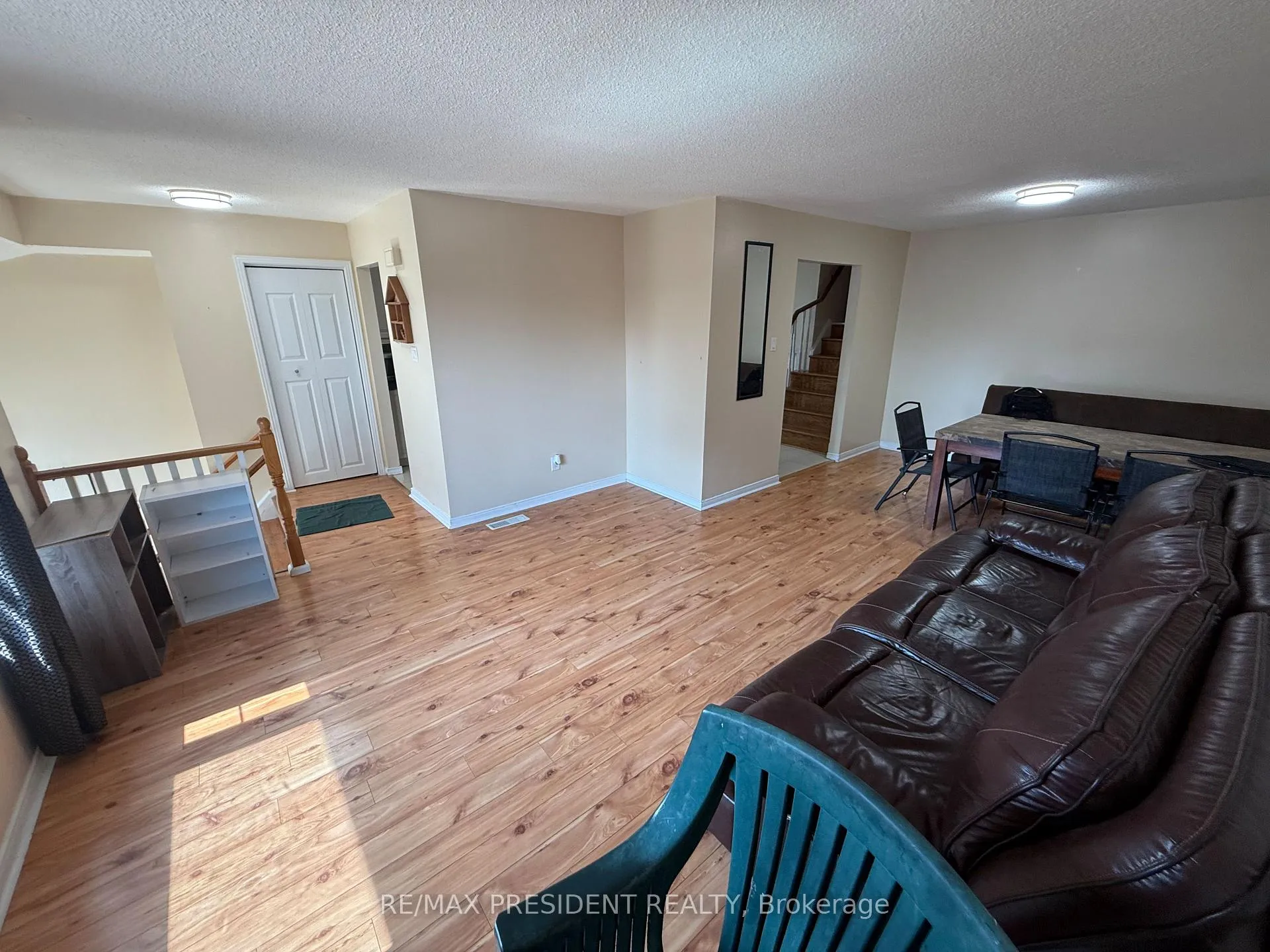 Photo 7 of 84 Primerose Crescent, Brampton, Heart Lake West — HOMEH