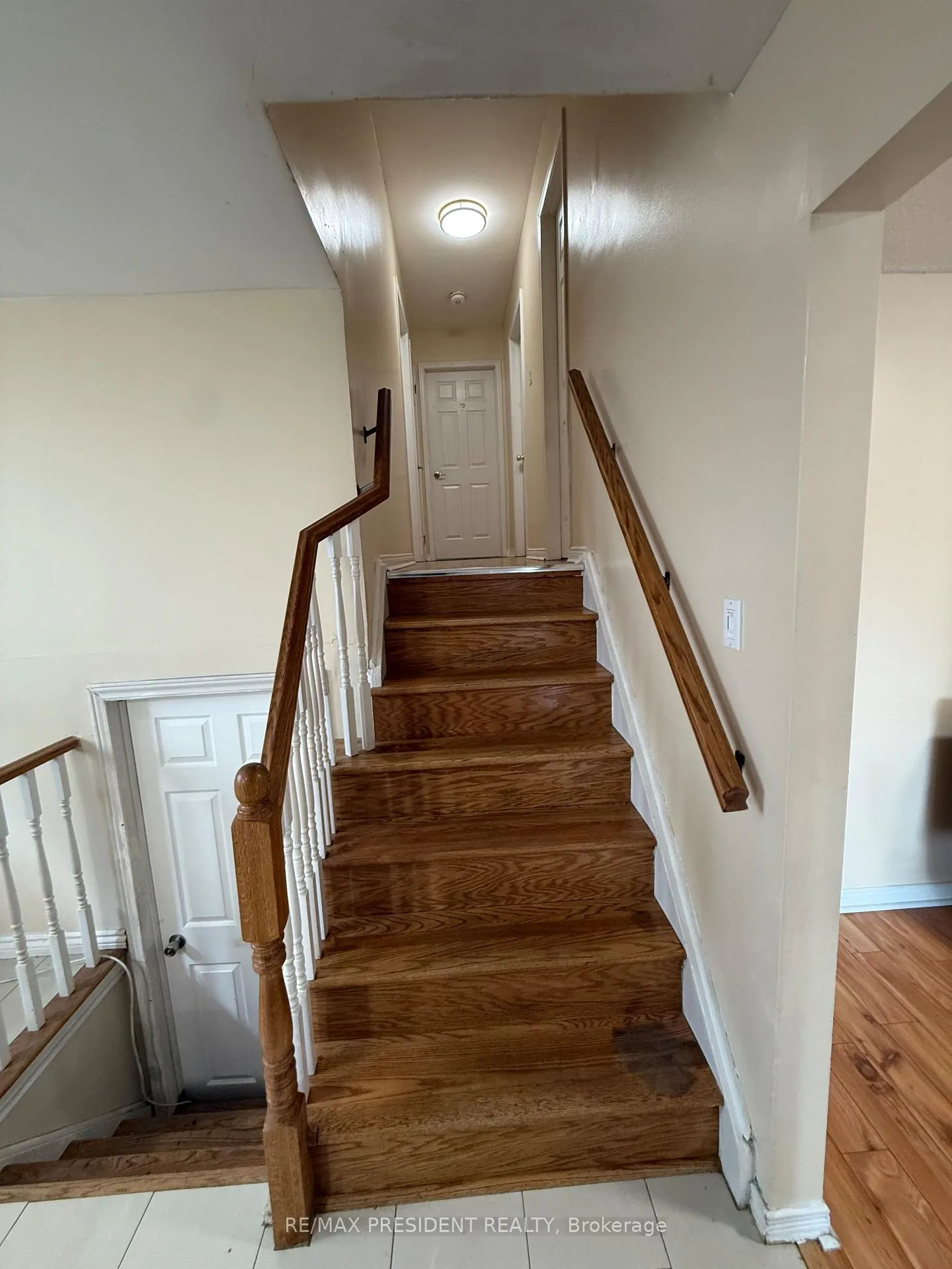 Photo 9 of 84 Primerose Crescent, Brampton, Heart Lake West — HOMEH