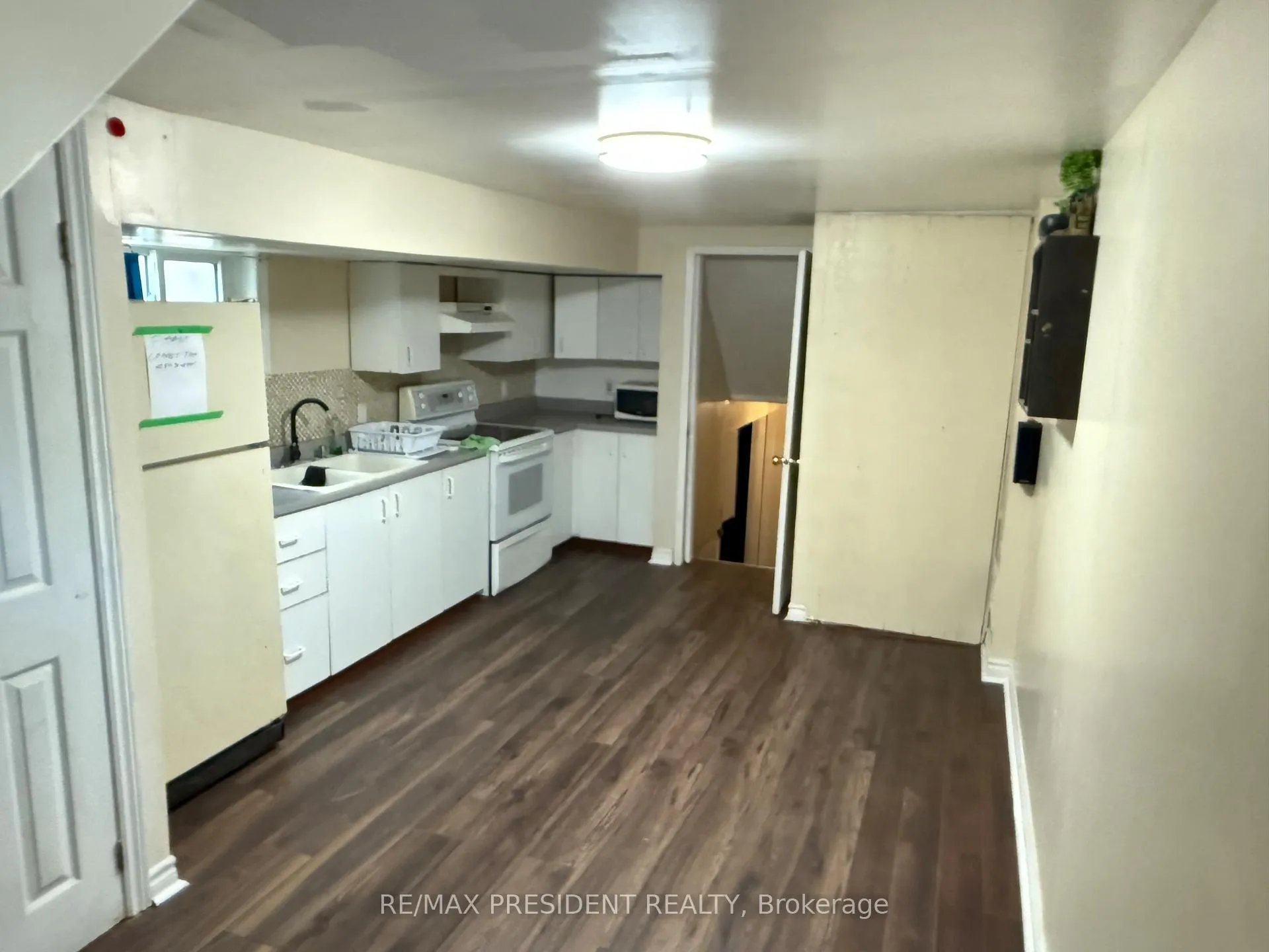 Photo 14 of 84 Primerose Crescent, Brampton, Heart Lake West — HOMEH