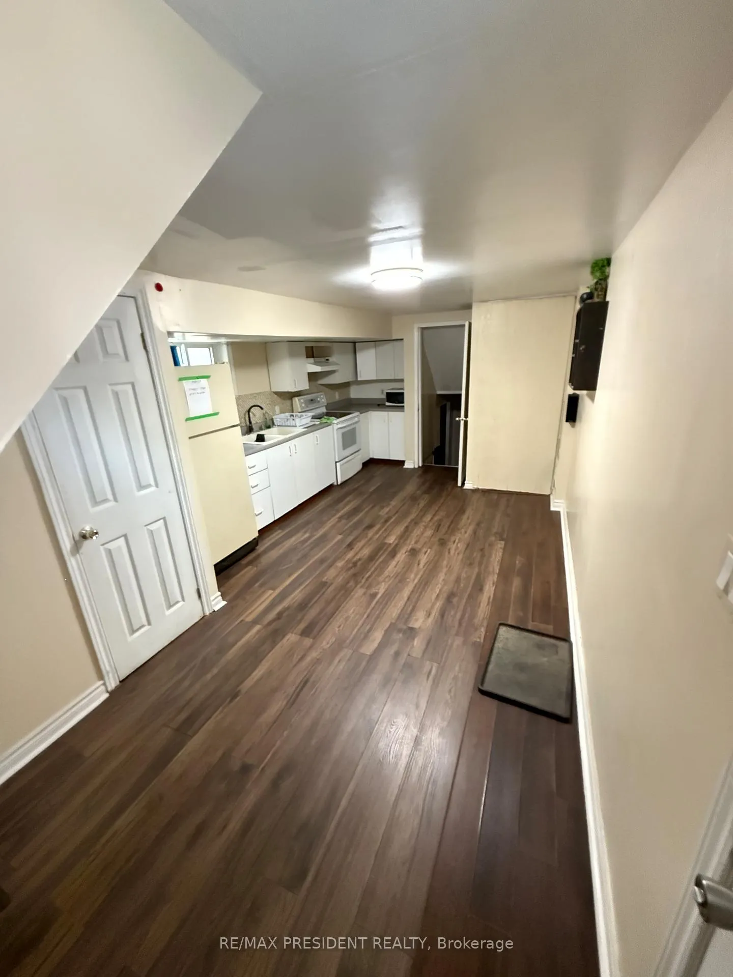 Photo 17 of 84 Primerose Crescent, Brampton, Heart Lake West — HOMEH