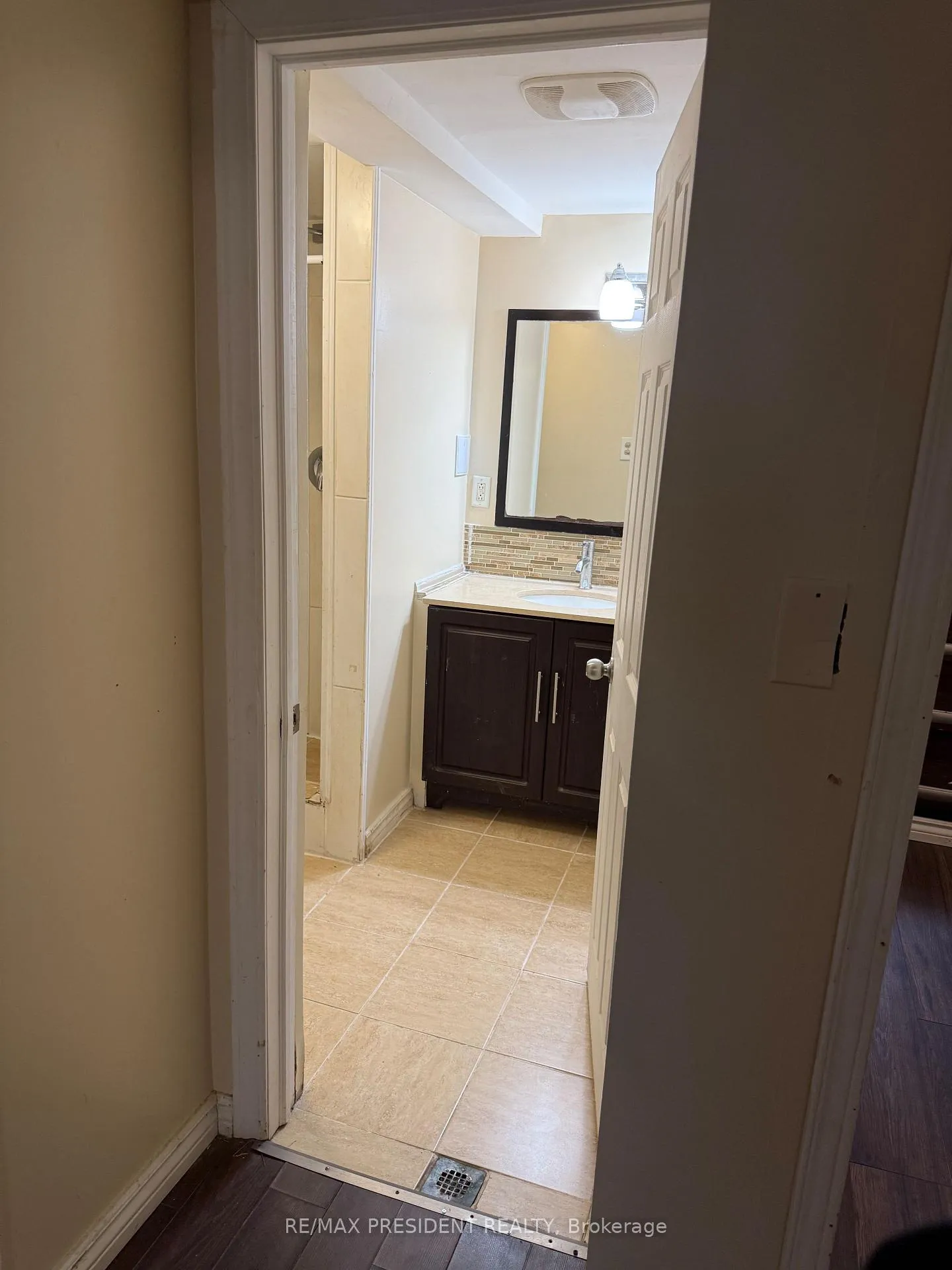 Photo 22 of 84 Primerose Crescent, Brampton, Heart Lake West — HOMEH