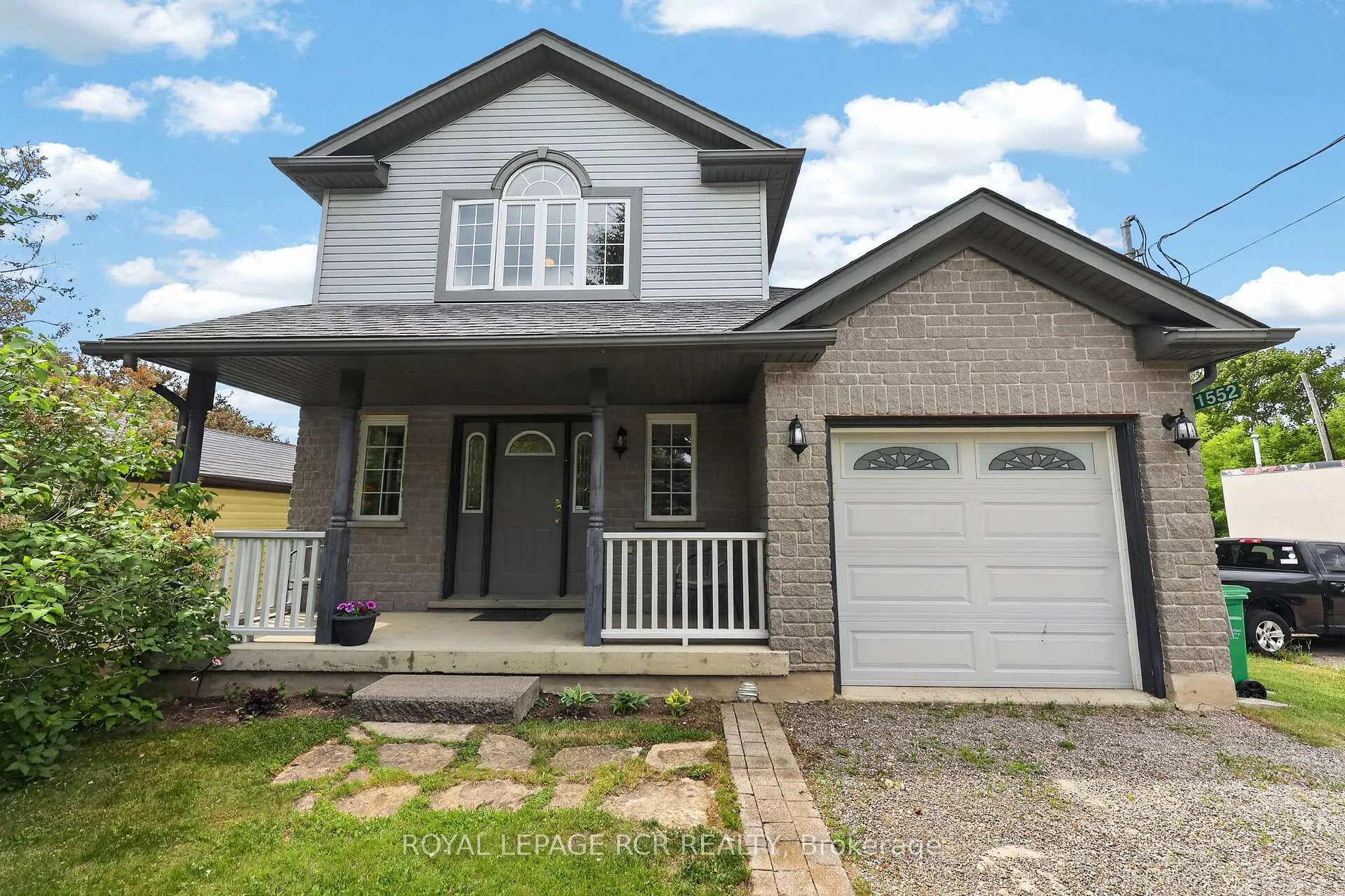 Photo 2 of 1552 Queen Street, Caledon, Alton — HOMEH