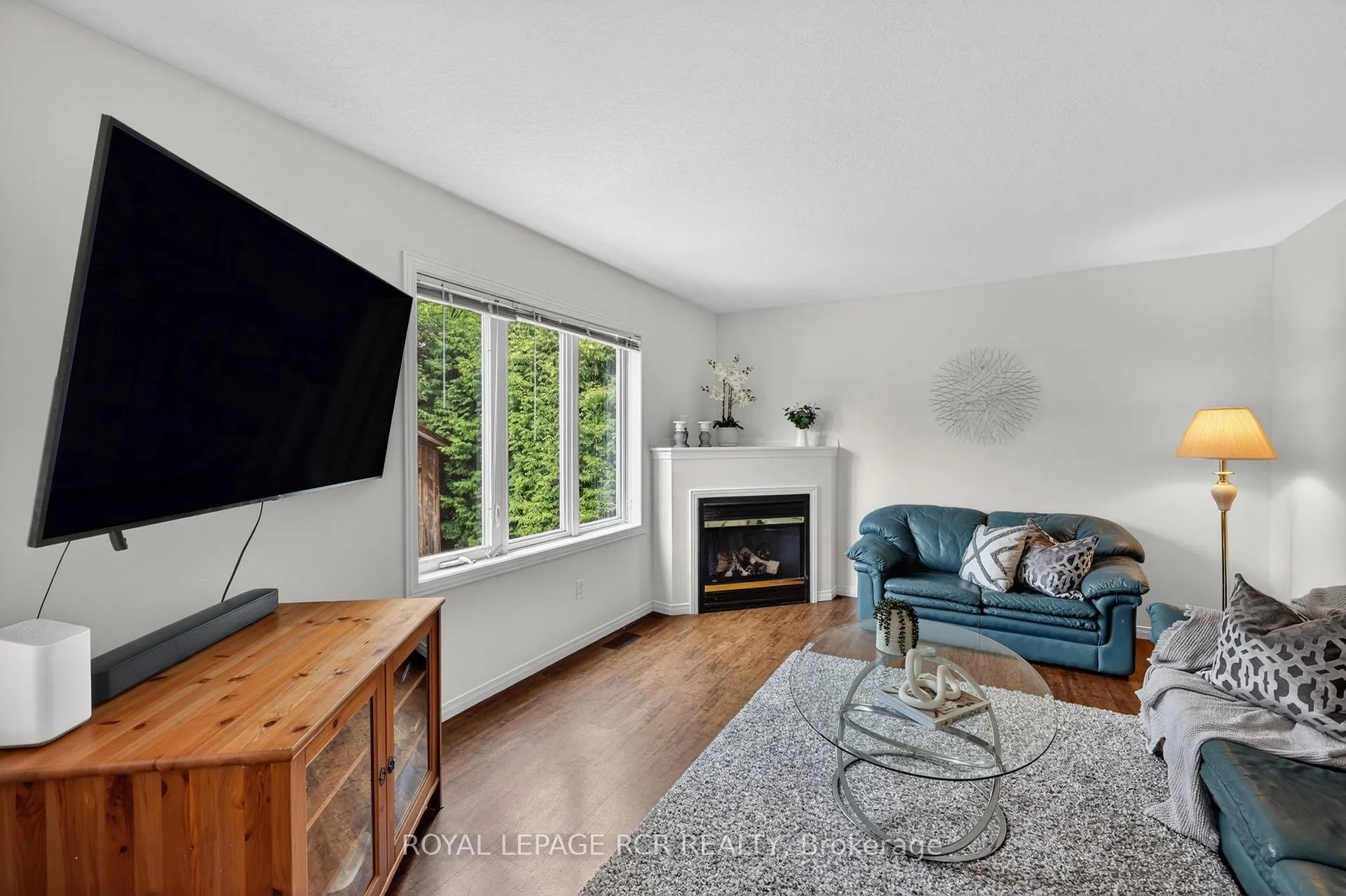 Photo 15 of 1552 Queen Street, Caledon, Alton — HOMEH