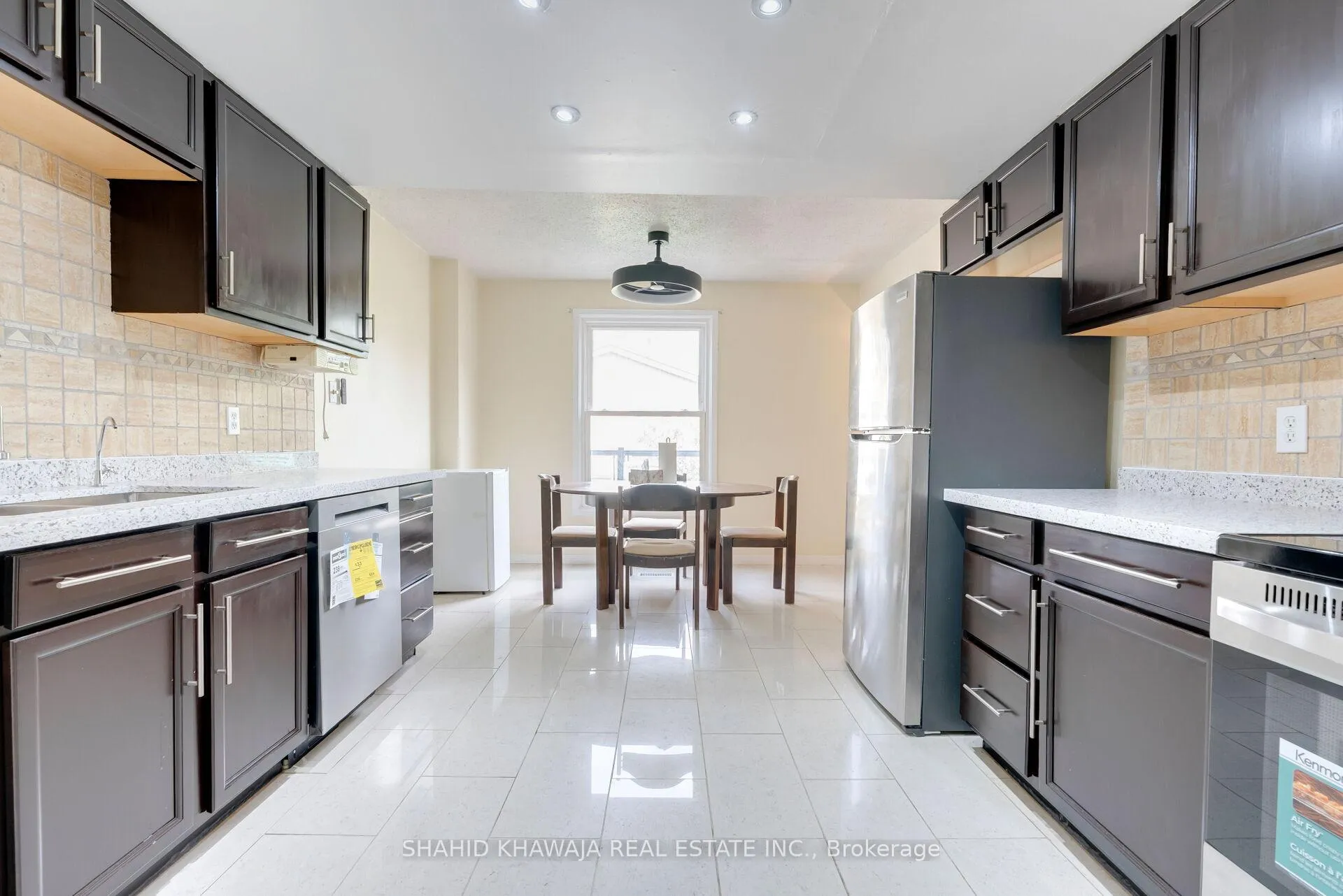 Photo 9 of 143 Janefield Avenue, Guelph, Dovercliffe Park/Old University — HOMEH