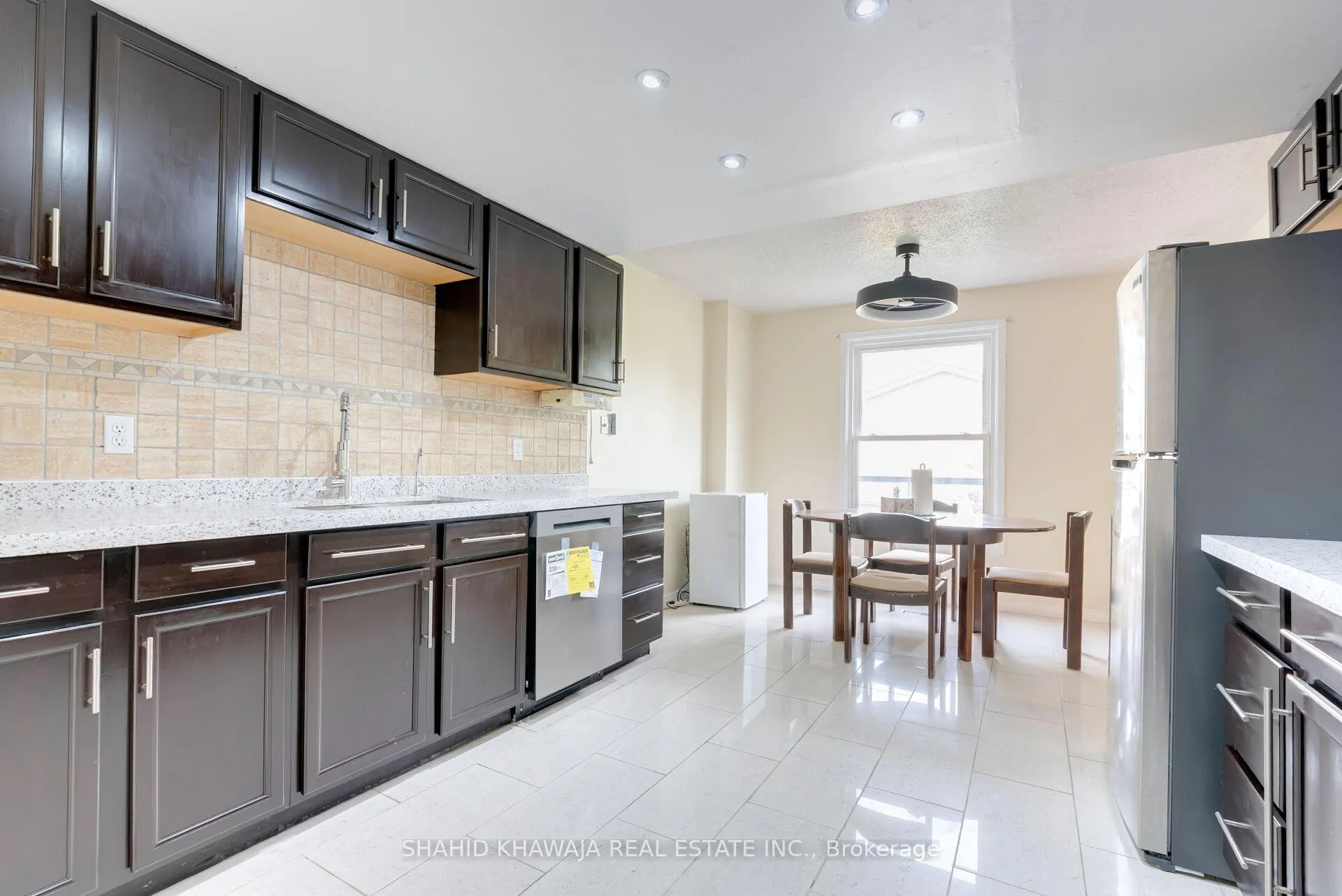 Photo 10 of 143 Janefield Avenue, Guelph, Dovercliffe Park/Old University — HOMEH