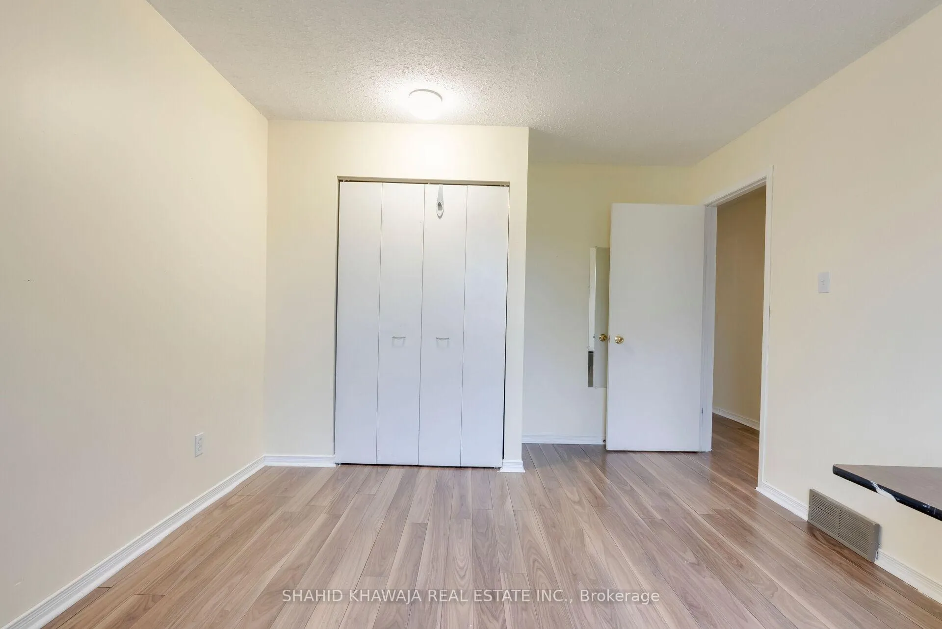 Photo 33 of 143 Janefield Avenue, Guelph, Dovercliffe Park/Old University — HOMEH