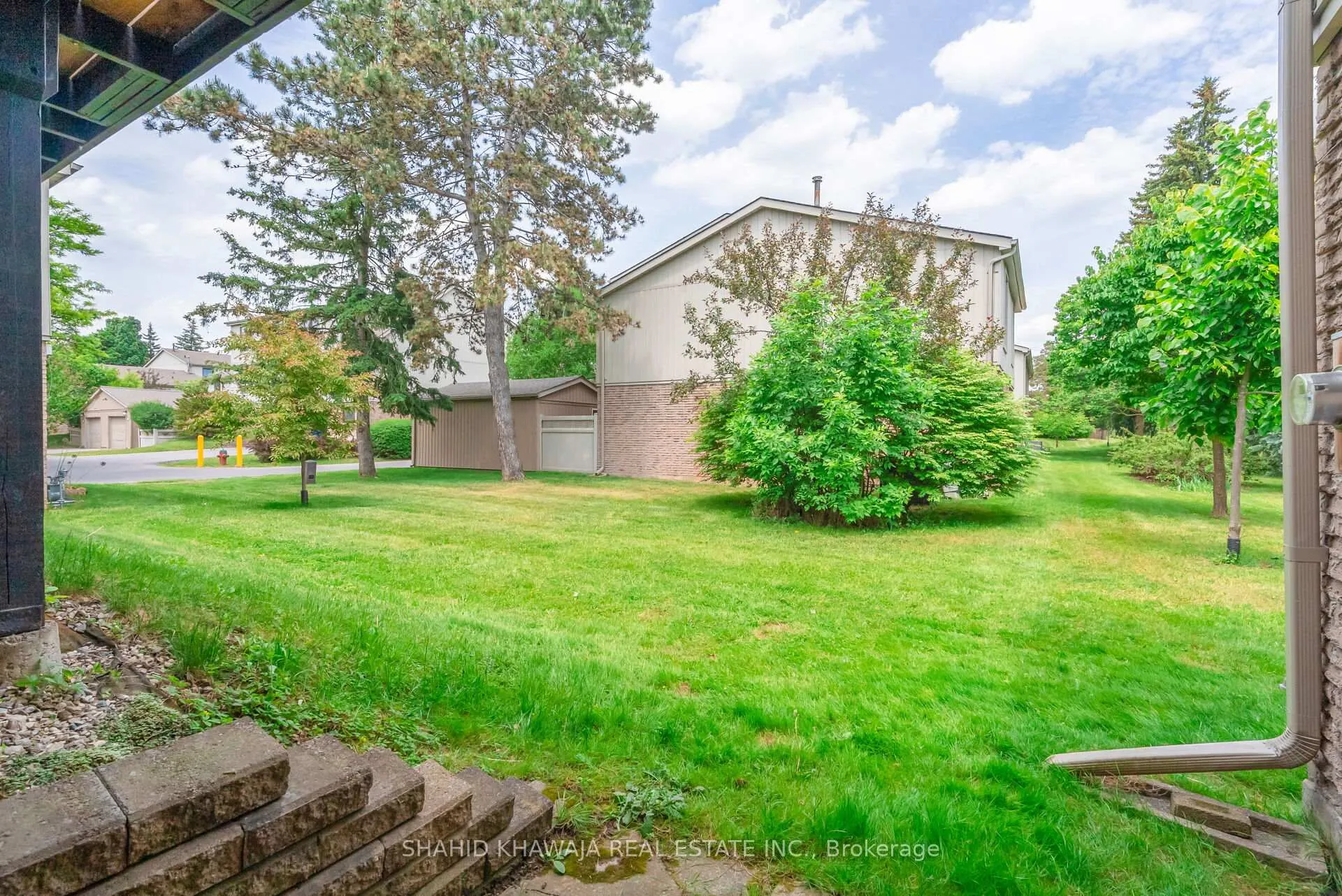 Photo 37 of 143 Janefield Avenue, Guelph, Dovercliffe Park/Old University — HOMEH