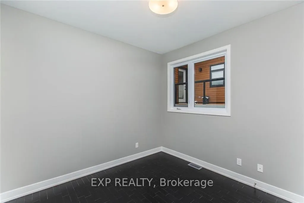 Photo 2 of 546 Guy Street, Ottawa, Castle Heights — HOMEH