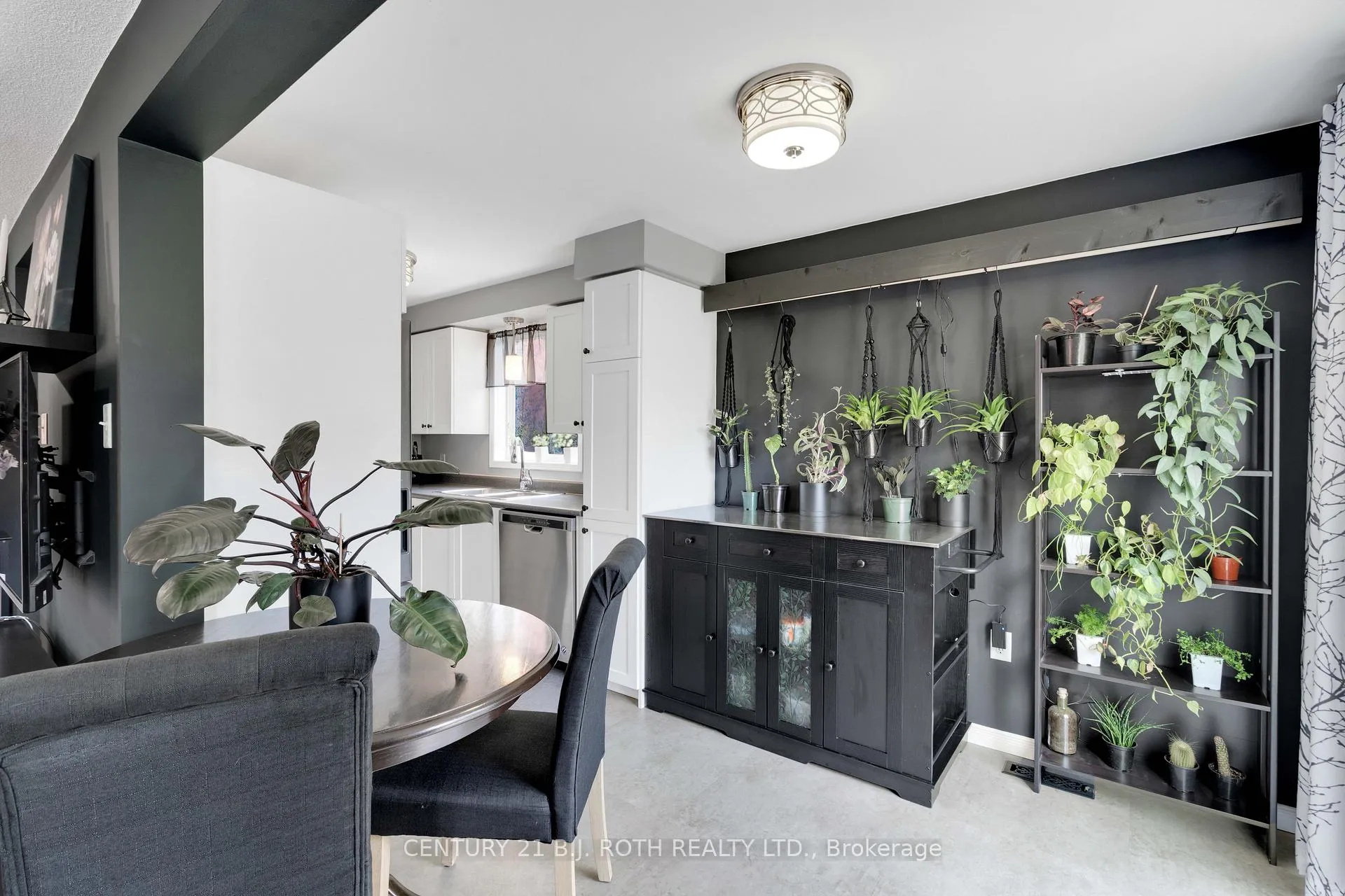 Photo 11 of 30 Ginger Drive, Barrie, Holly — HOMEH