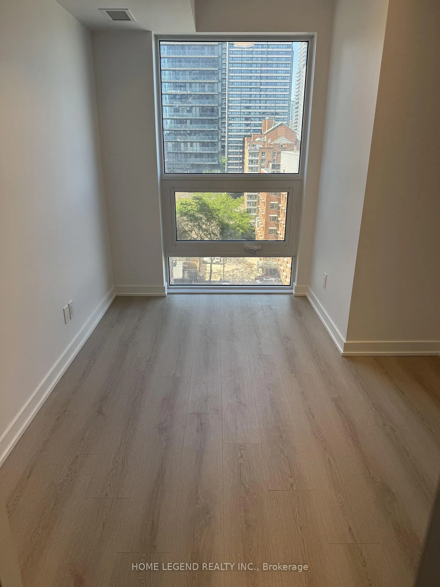 Photo 10 of Unit 1102, 100 Queen Street E, Toronto, Church-Yonge Corridor — HOMEH