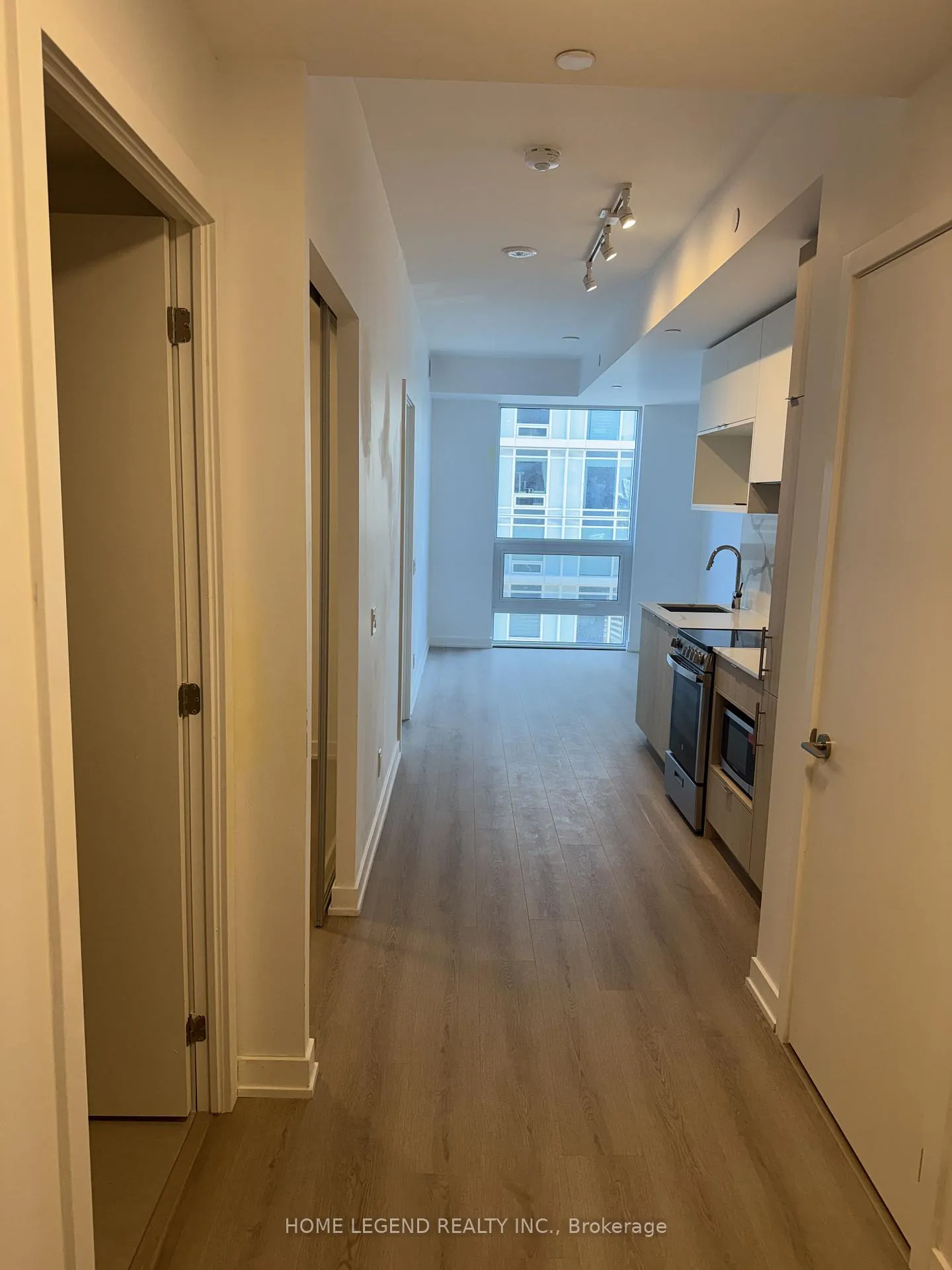 Photo 5 of Unit 3509, 100 Queen Street E, Toronto, Church-Yonge Corridor — HOMEH