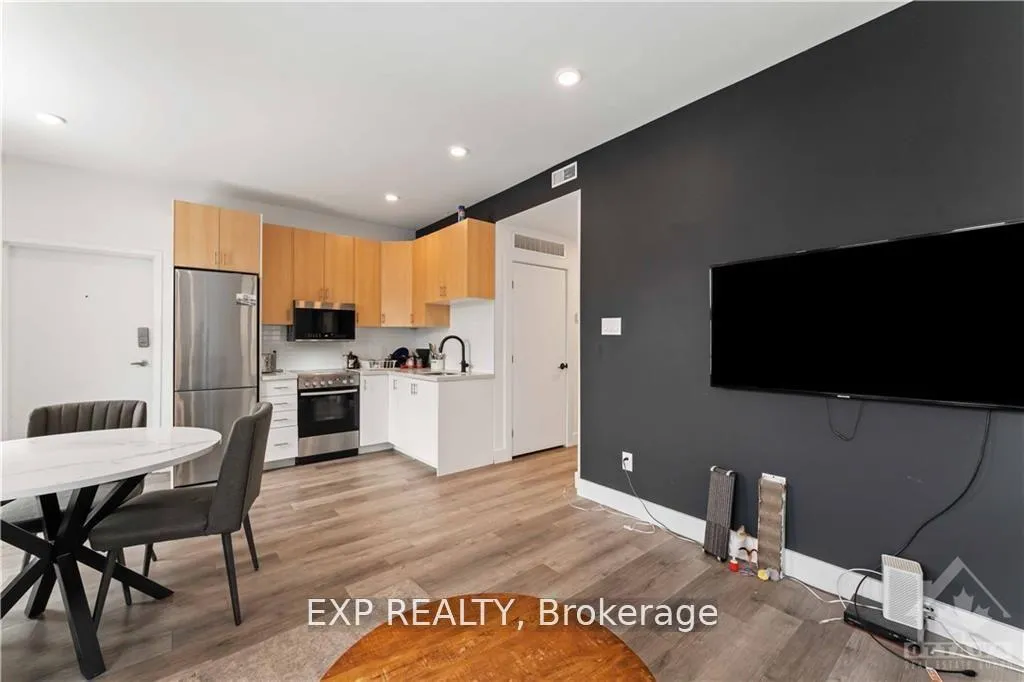 Photo 9 of 227 Blackburn Avenue, Ottawa, Sandy Hill — HOMEH