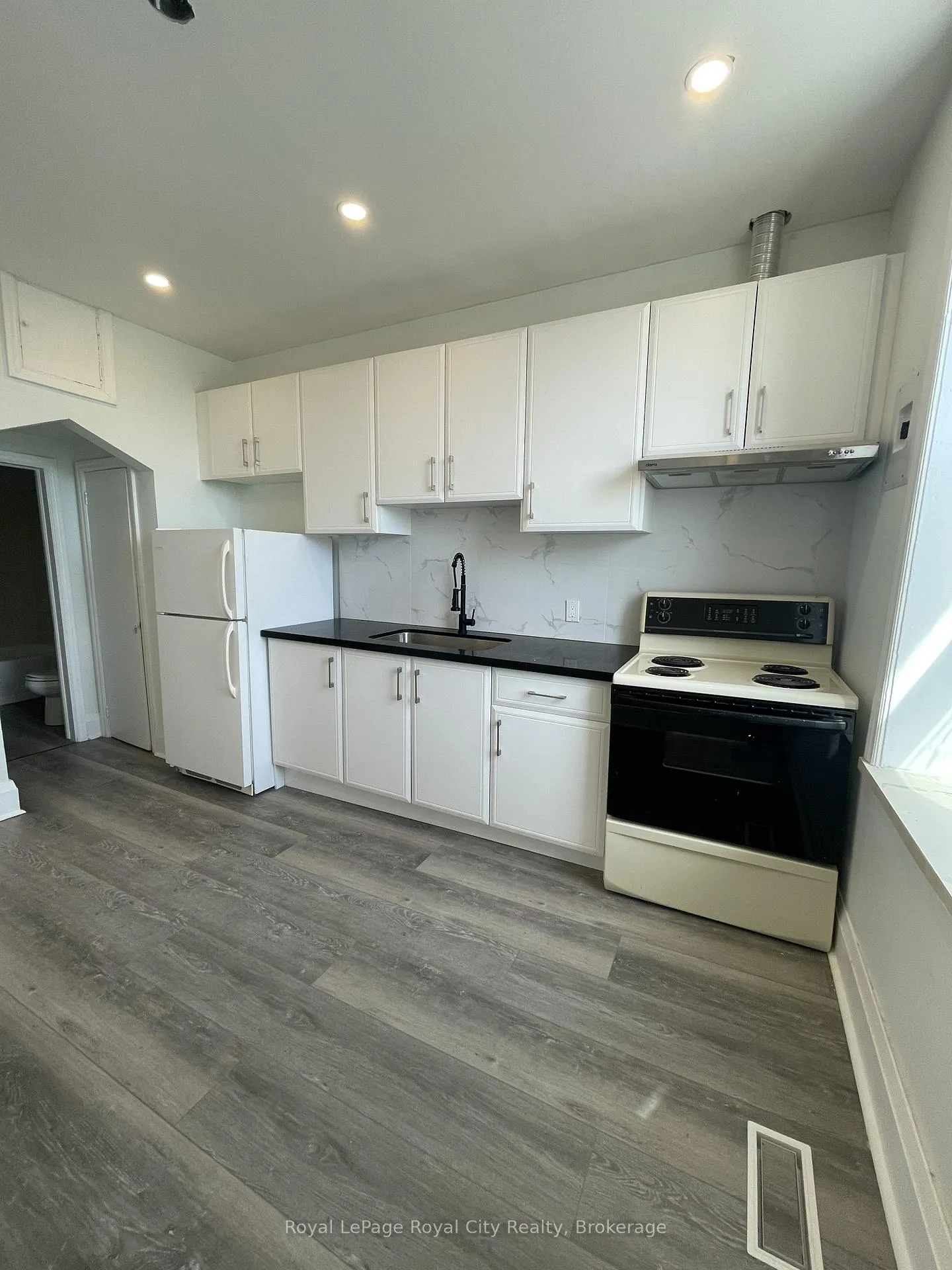 Photo 7 of Unit 5, 21 Gordon Street, Guelph, Downtown — HOMEH