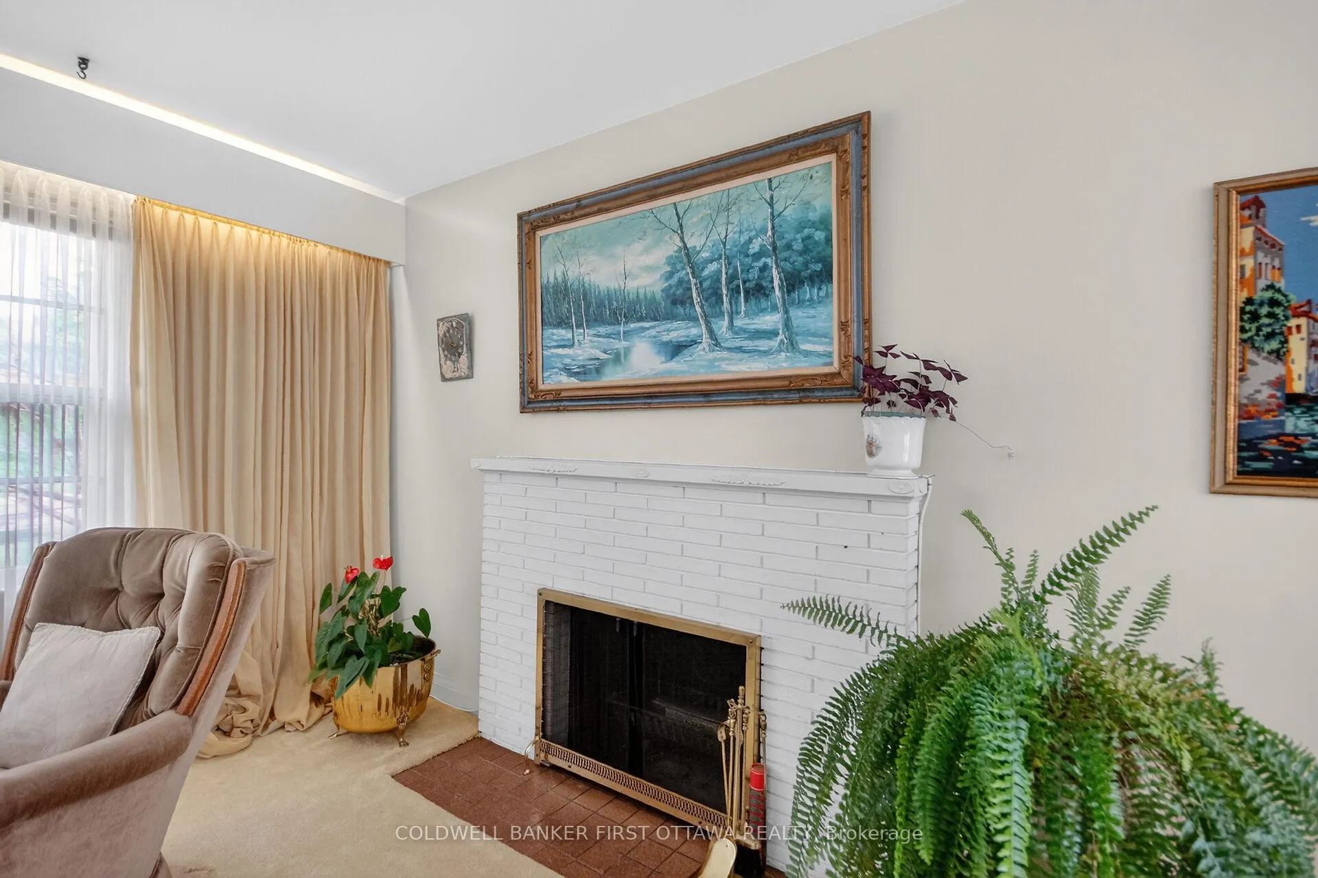 Photo 9 of 1533 Mimosa Avenue, Ottawa, Riverview Park — HOMEH