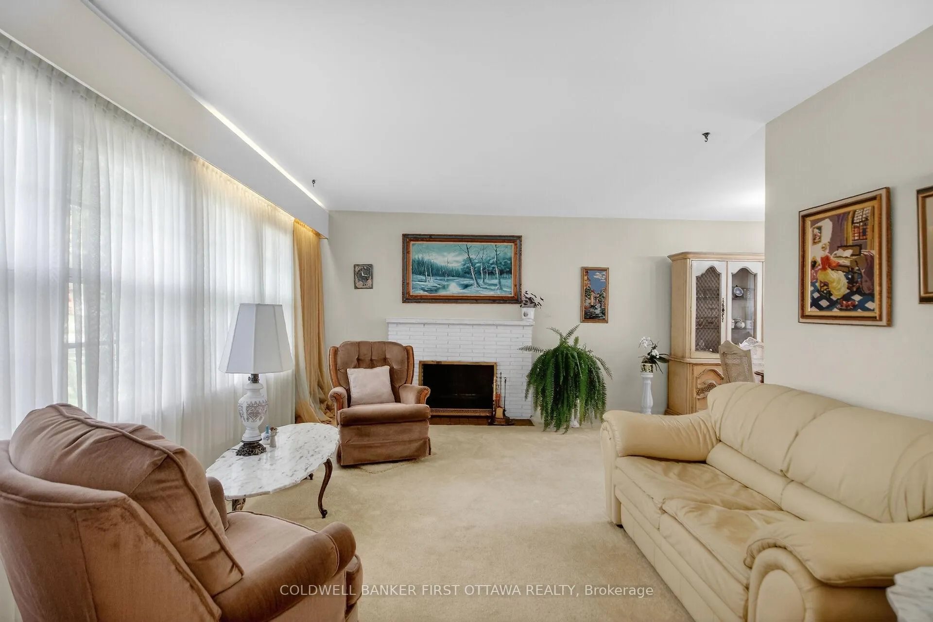Photo 10 of 1533 Mimosa Avenue, Ottawa, Riverview Park — HOMEH