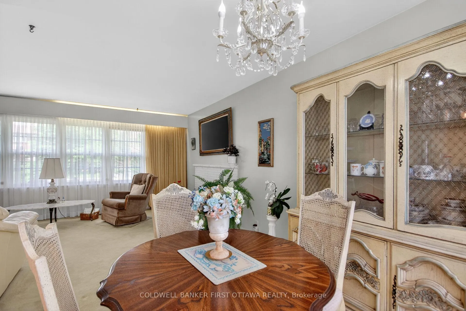 Photo 14 of 1533 Mimosa Avenue, Ottawa, Riverview Park — HOMEH