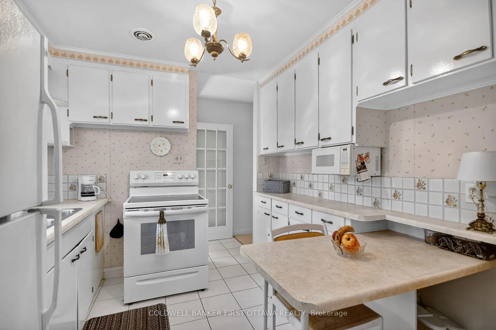 Photo 17 of 1533 Mimosa Avenue, Ottawa, Riverview Park — HOMEH