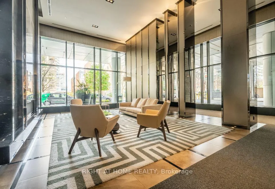 Photo 3 of Unit 2913, 98 Lillian Street, Toronto, Mount Pleasant West — HOMEH