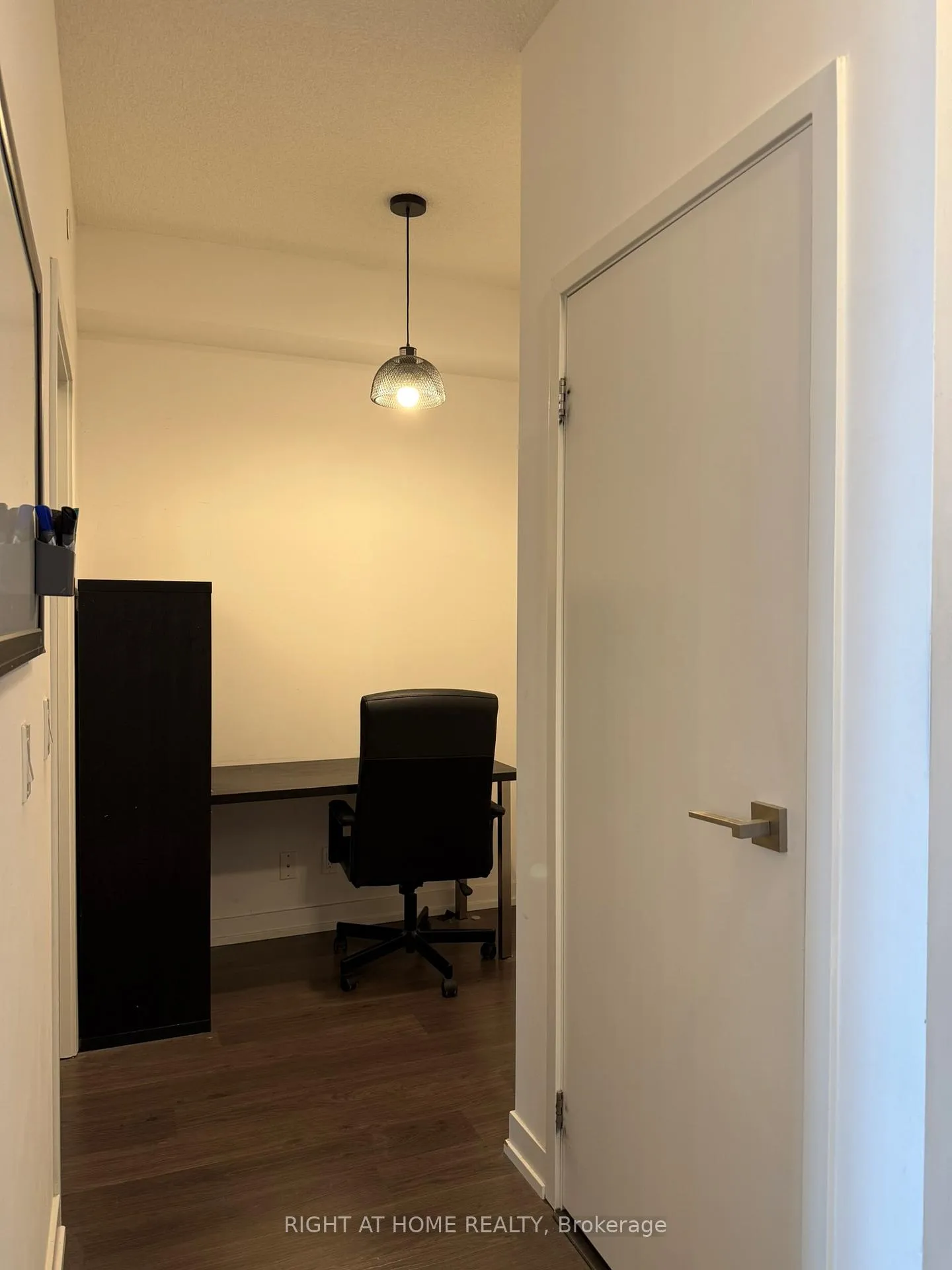 Photo 7 of Unit 2913, 98 Lillian Street, Toronto, Mount Pleasant West — HOMEH