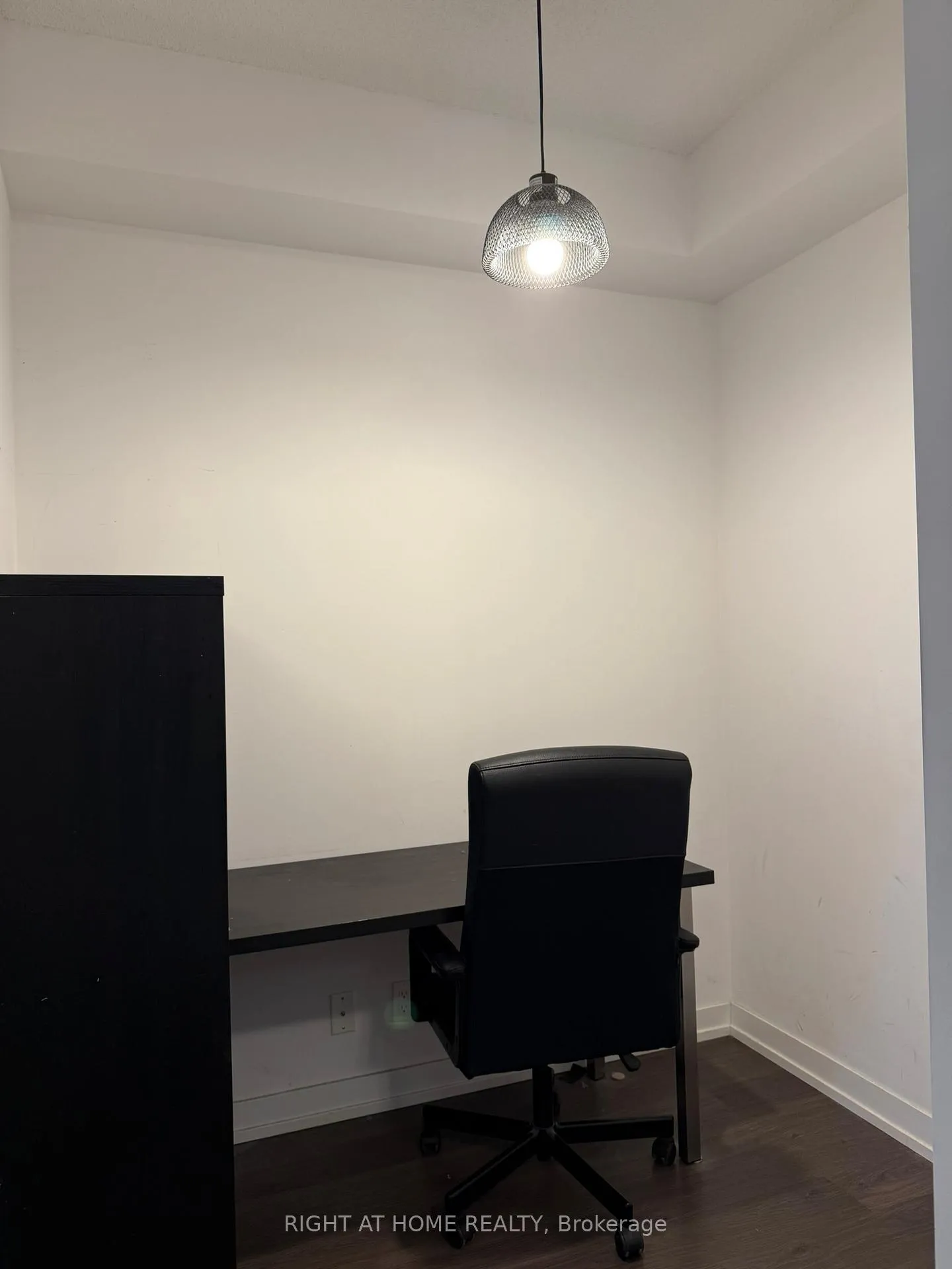 Photo 8 of Unit 2913, 98 Lillian Street, Toronto, Mount Pleasant West — HOMEH
