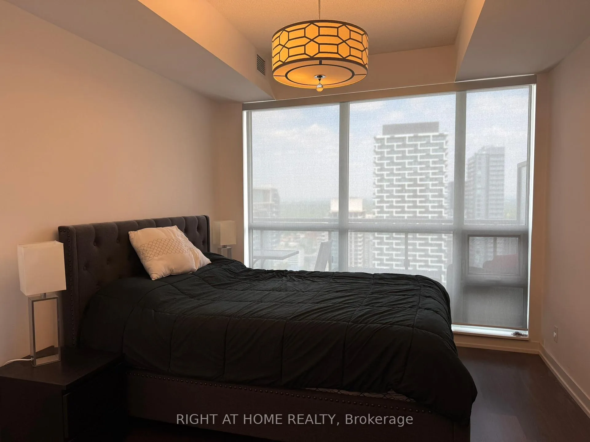 Photo 14 of Unit 2913, 98 Lillian Street, Toronto, Mount Pleasant West — HOMEH