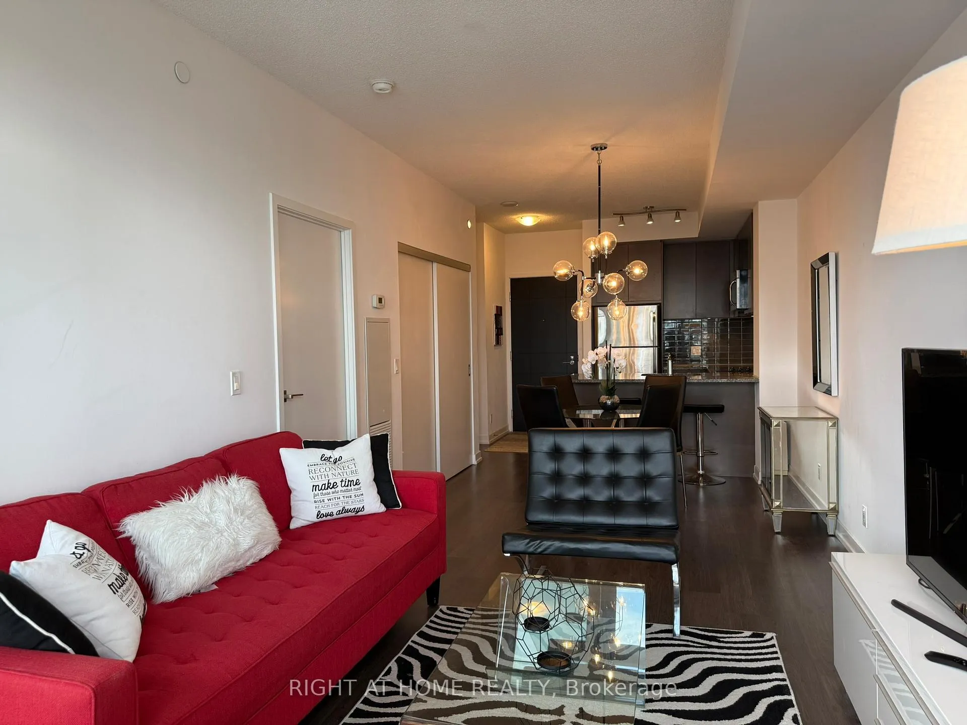Photo 26 of Unit 2913, 98 Lillian Street, Toronto, Mount Pleasant West — HOMEH