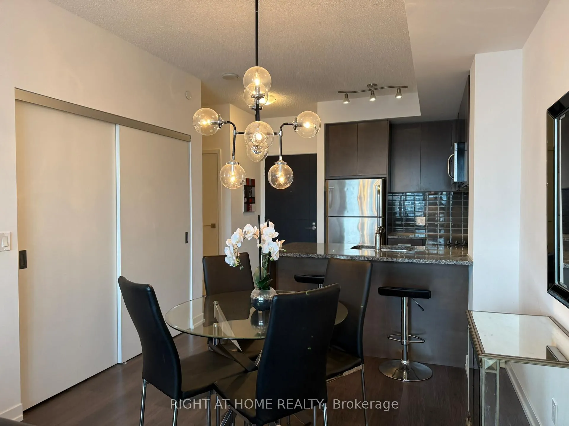 Photo 33 of Unit 2913, 98 Lillian Street, Toronto, Mount Pleasant West — HOMEH