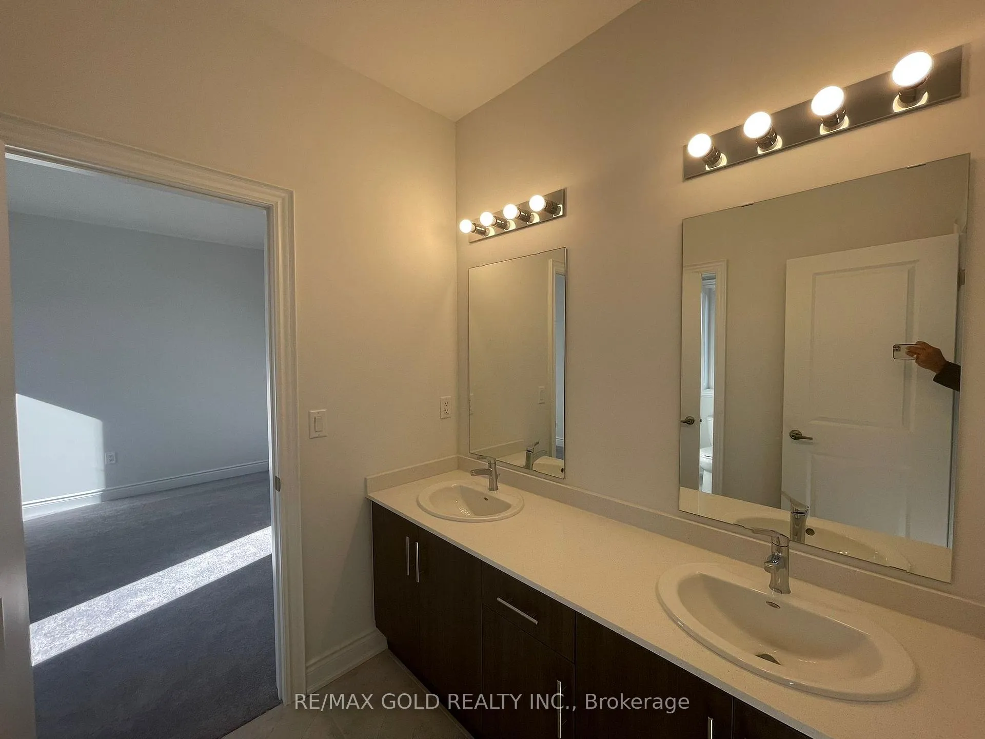 Photo 22 of 31 Dolomite Drive, Brampton, Bram East — HOMEH