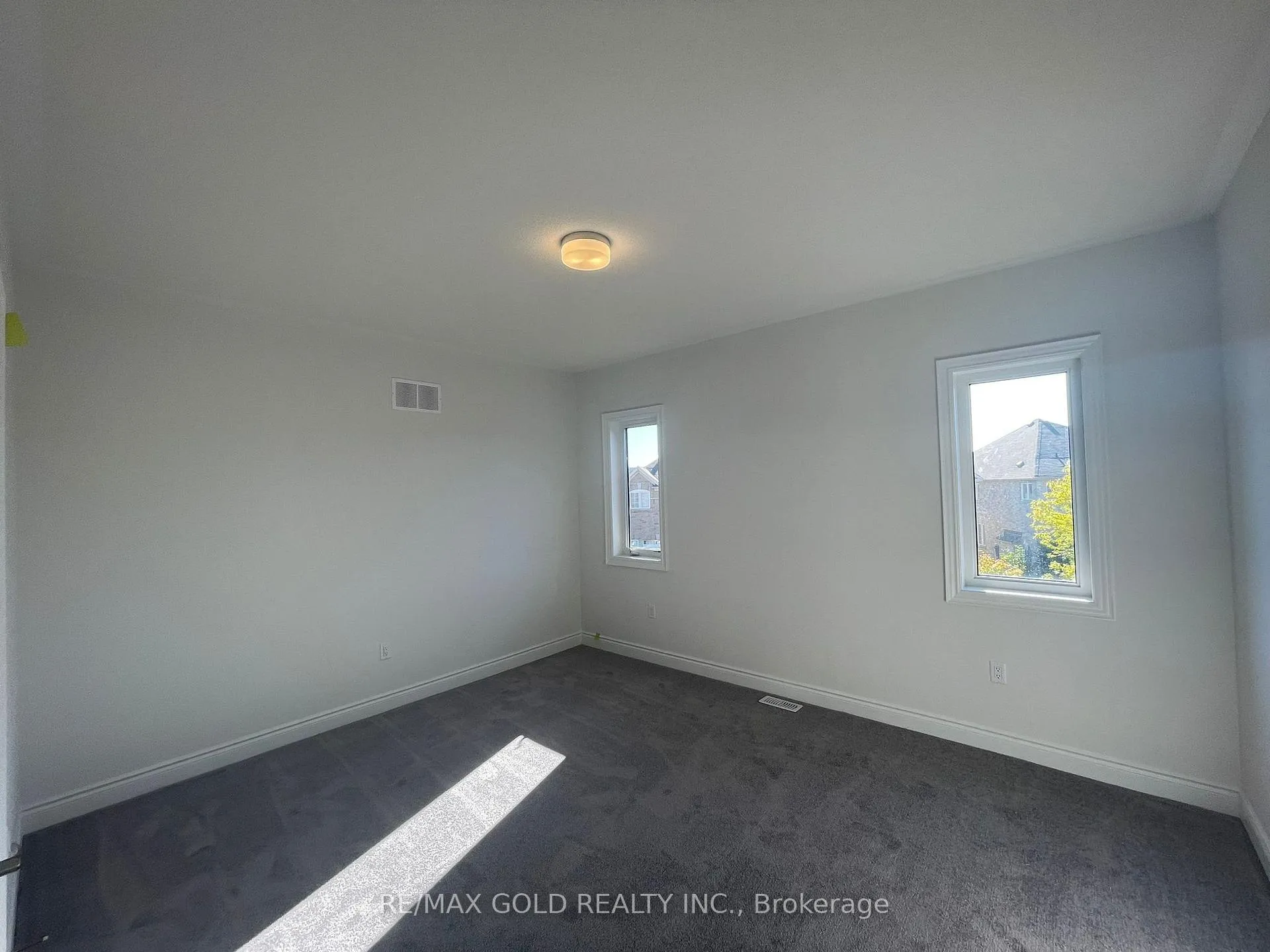 Photo 23 of 31 Dolomite Drive, Brampton, Bram East — HOMEH