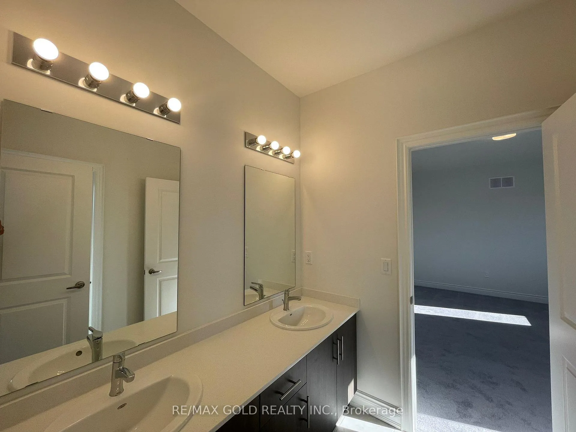 Photo 25 of 31 Dolomite Drive, Brampton, Bram East — HOMEH