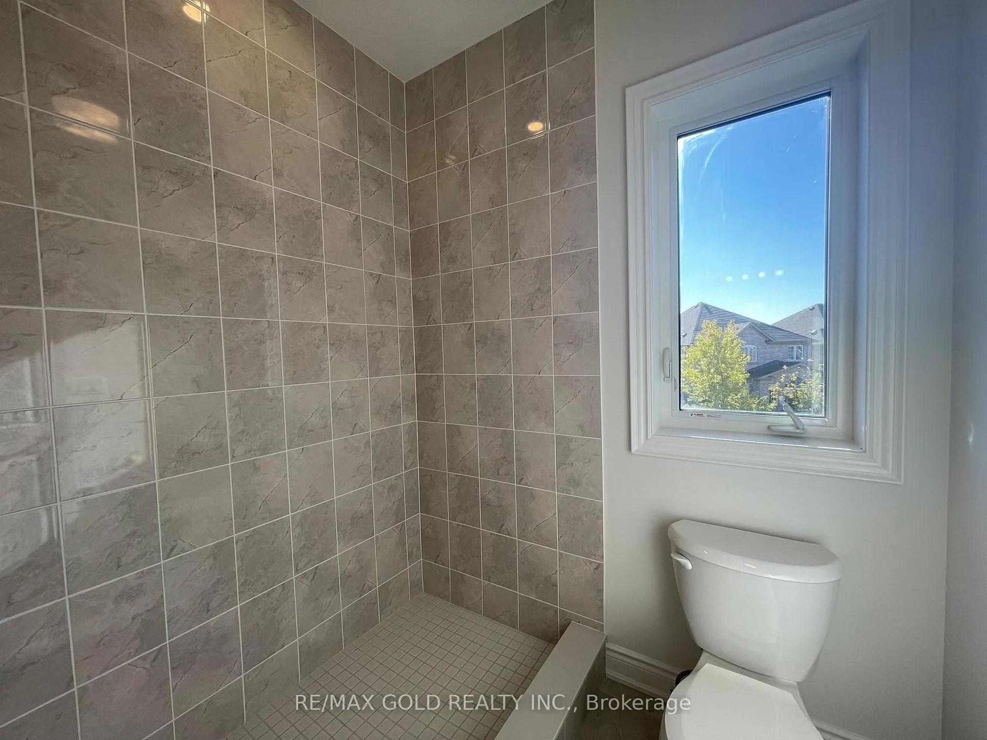 Photo 26 of 31 Dolomite Drive, Brampton, Bram East — HOMEH