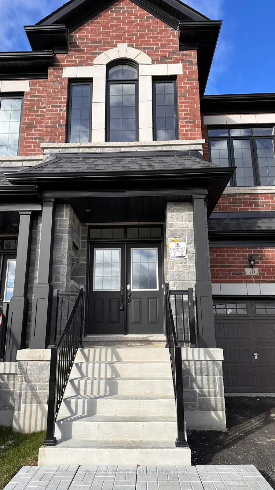 Photo 1 of 10 Hayrake Street, Brampton, Snelgrove — HOMEH