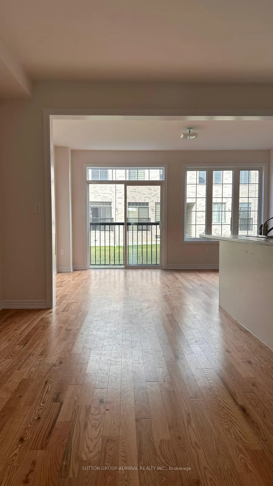Photo 6 of 10 Hayrake Street, Brampton, Snelgrove — HOMEH