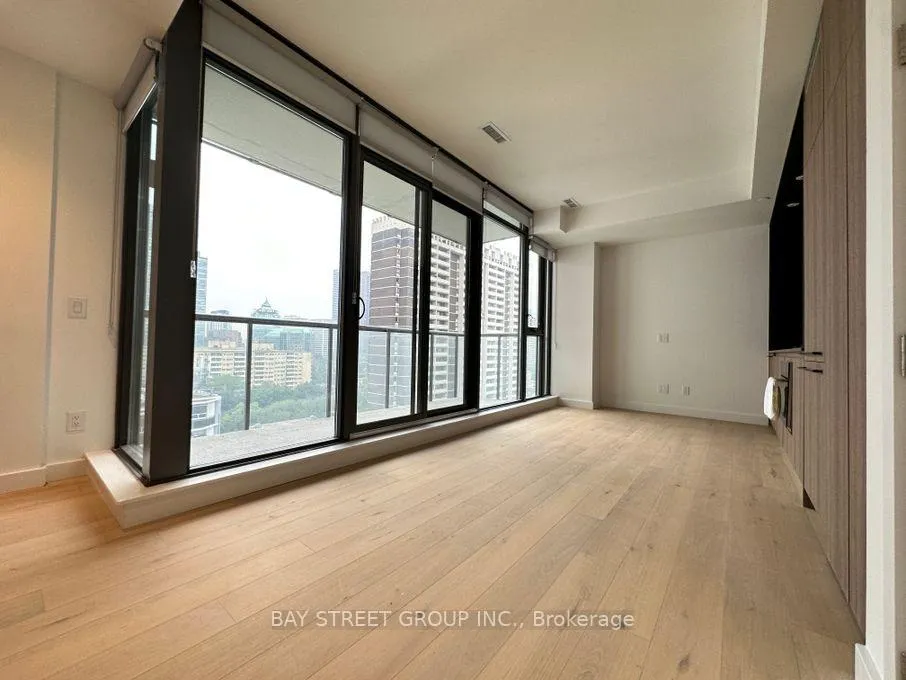Photo 3 of Unit 1408, 81 Wellesley Street E, Toronto, Church-Yonge Corridor — HOMEH