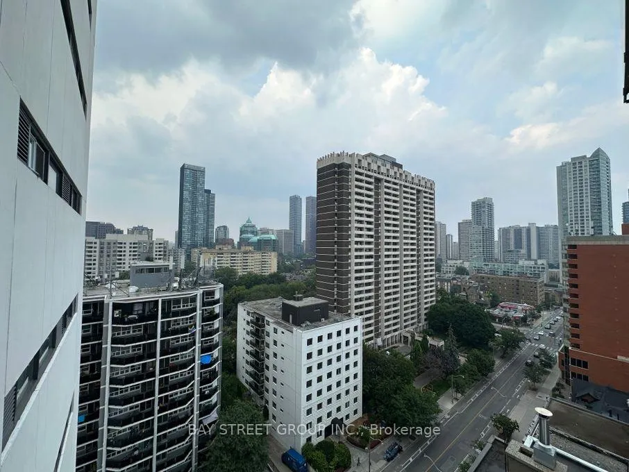 Photo 11 of Unit 1408, 81 Wellesley Street E, Toronto, Church-Yonge Corridor — HOMEH