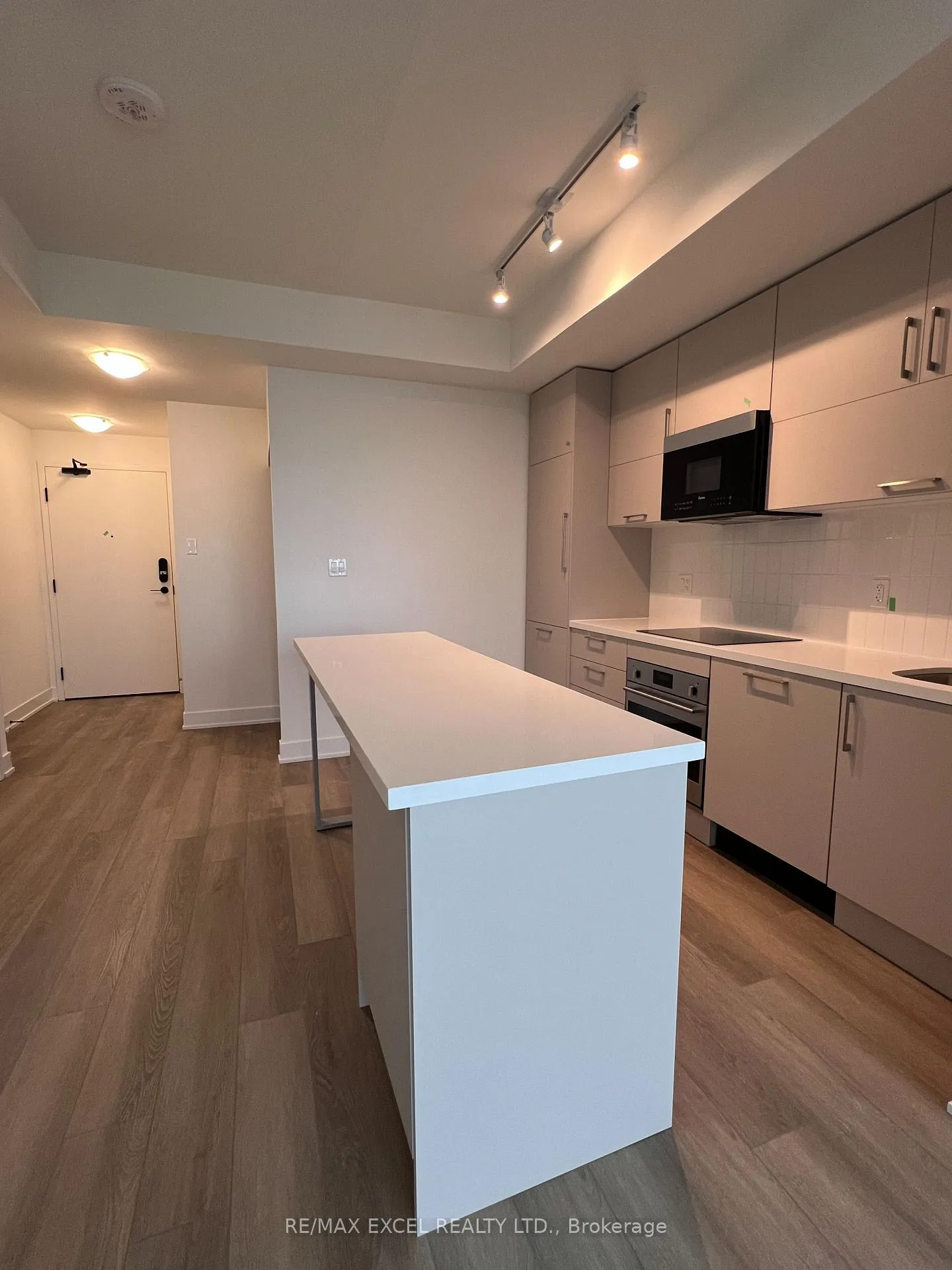 Photo 3 of Unit 1619, 56 Andre de Grasse Street, Markham, Unionville — HOMEH