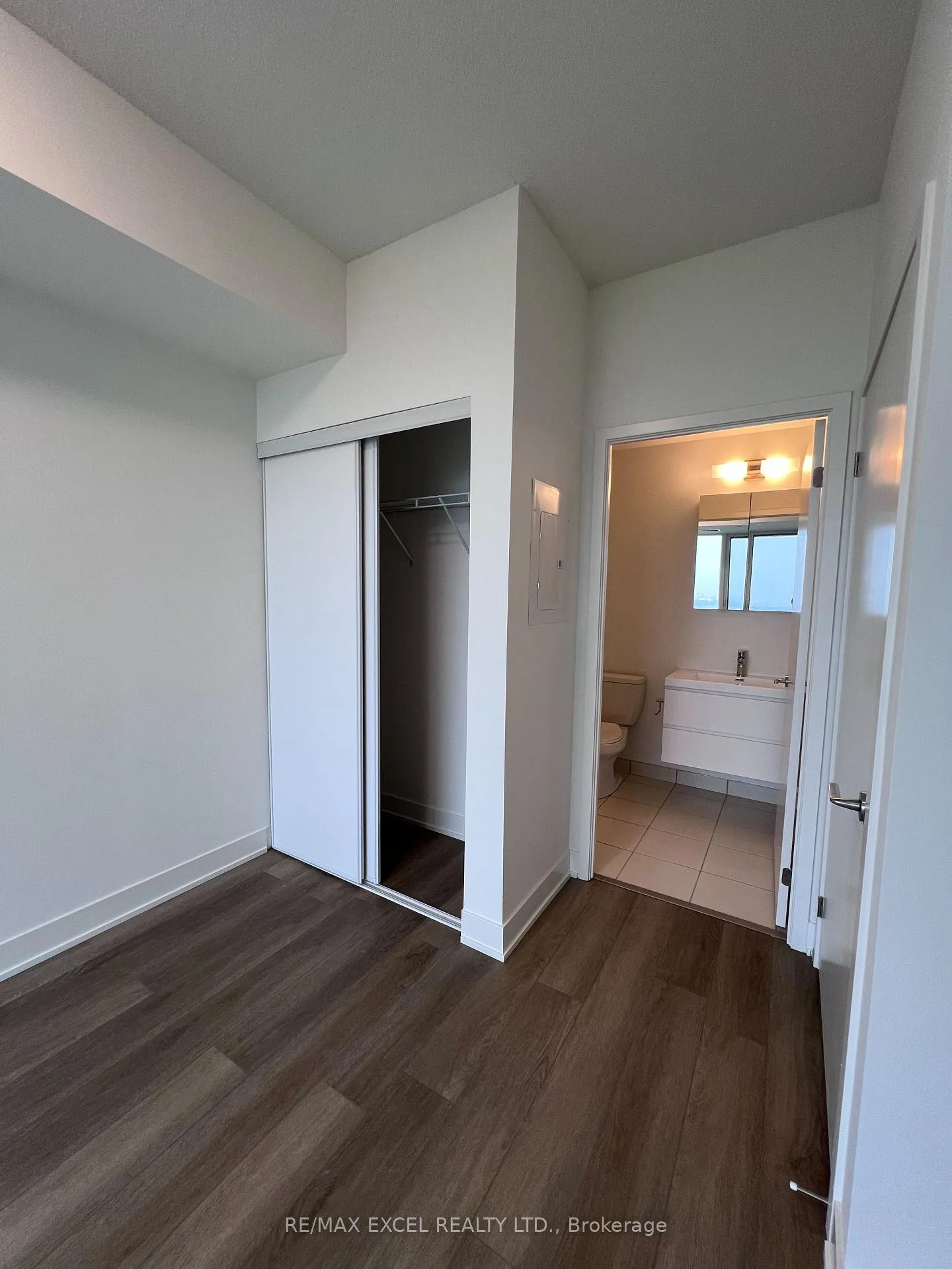 Photo 7 of Unit 1619, 56 Andre de Grasse Street, Markham, Unionville — HOMEH