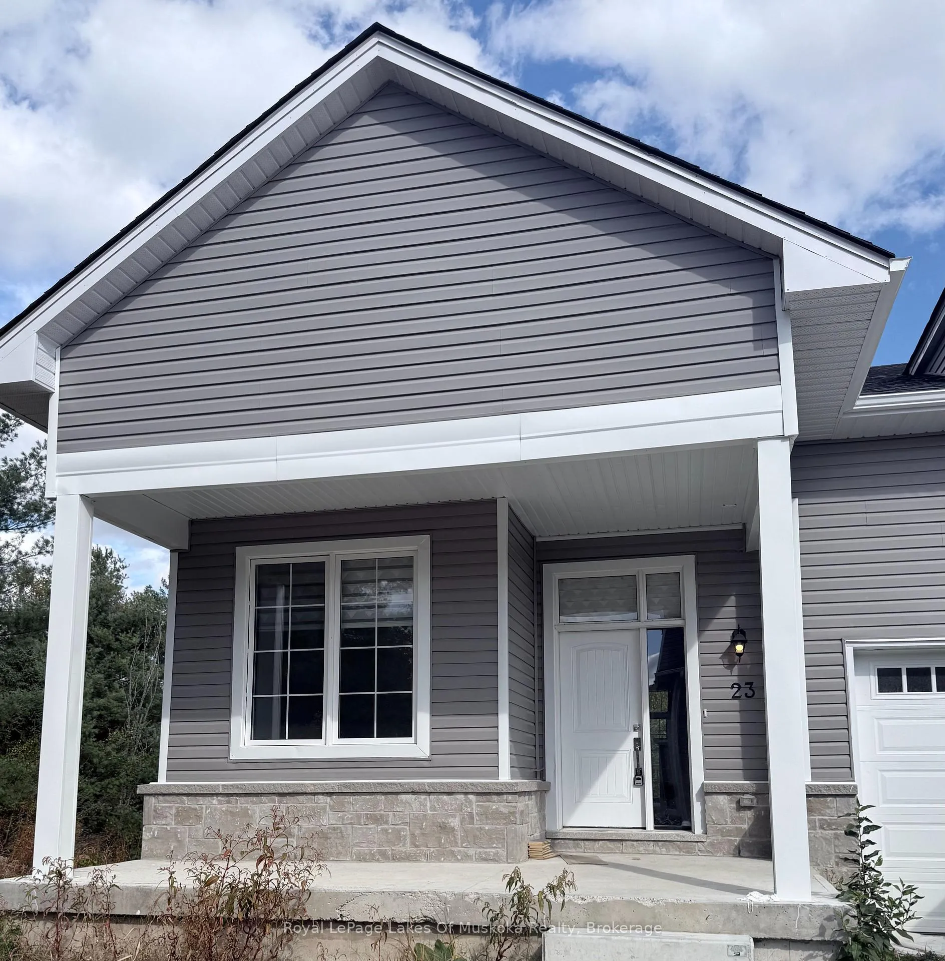 Front of 23 Turnberry Court