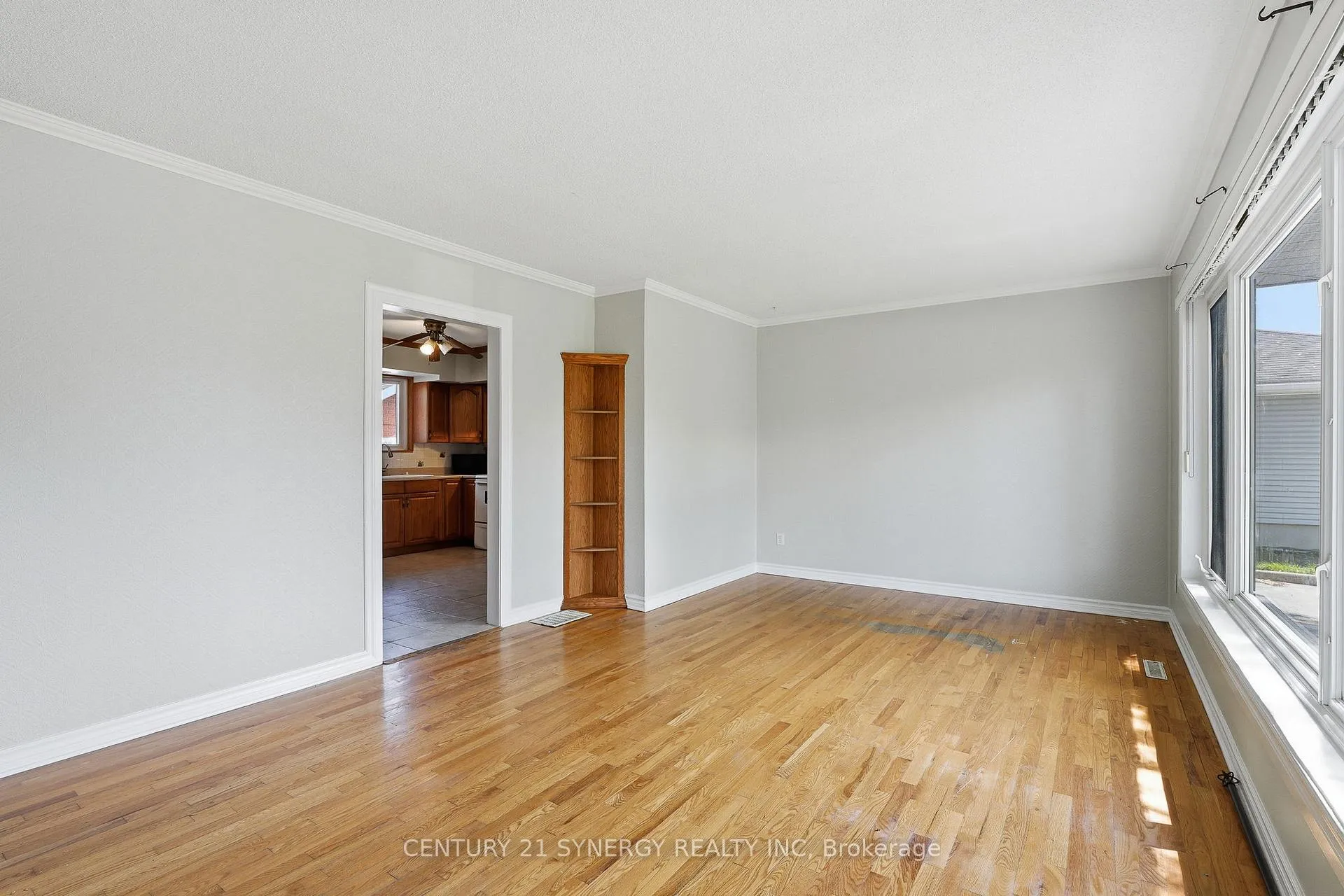 Photo 3 of 3941 Shirley Avenue, Ottawa, Riverside South/Gloucester Glen — HOMEH