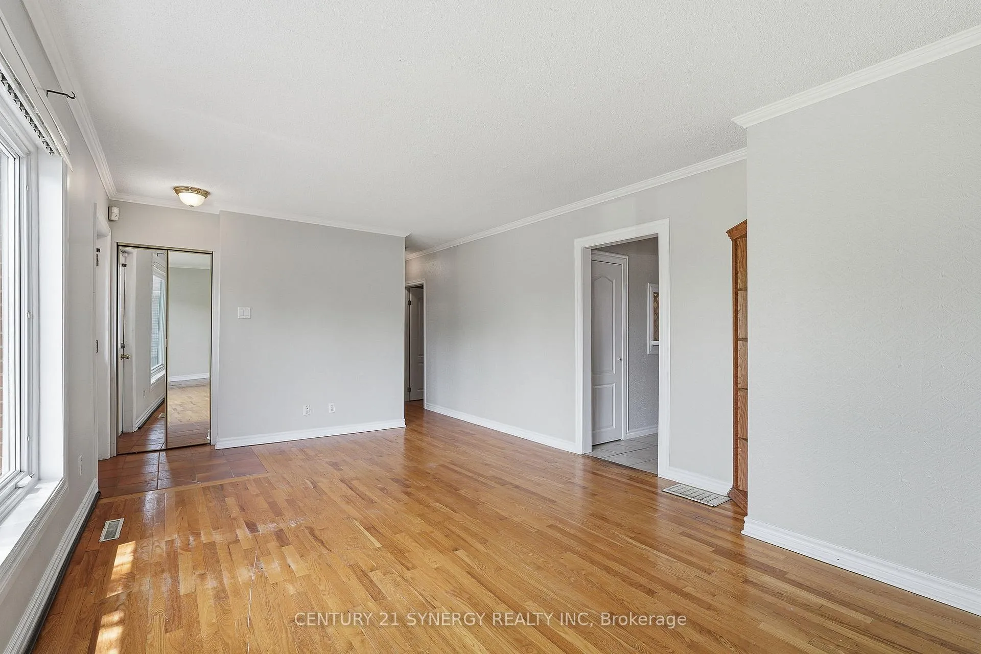 Photo 5 of 3941 Shirley Avenue, Ottawa, Riverside South/Gloucester Glen — HOMEH