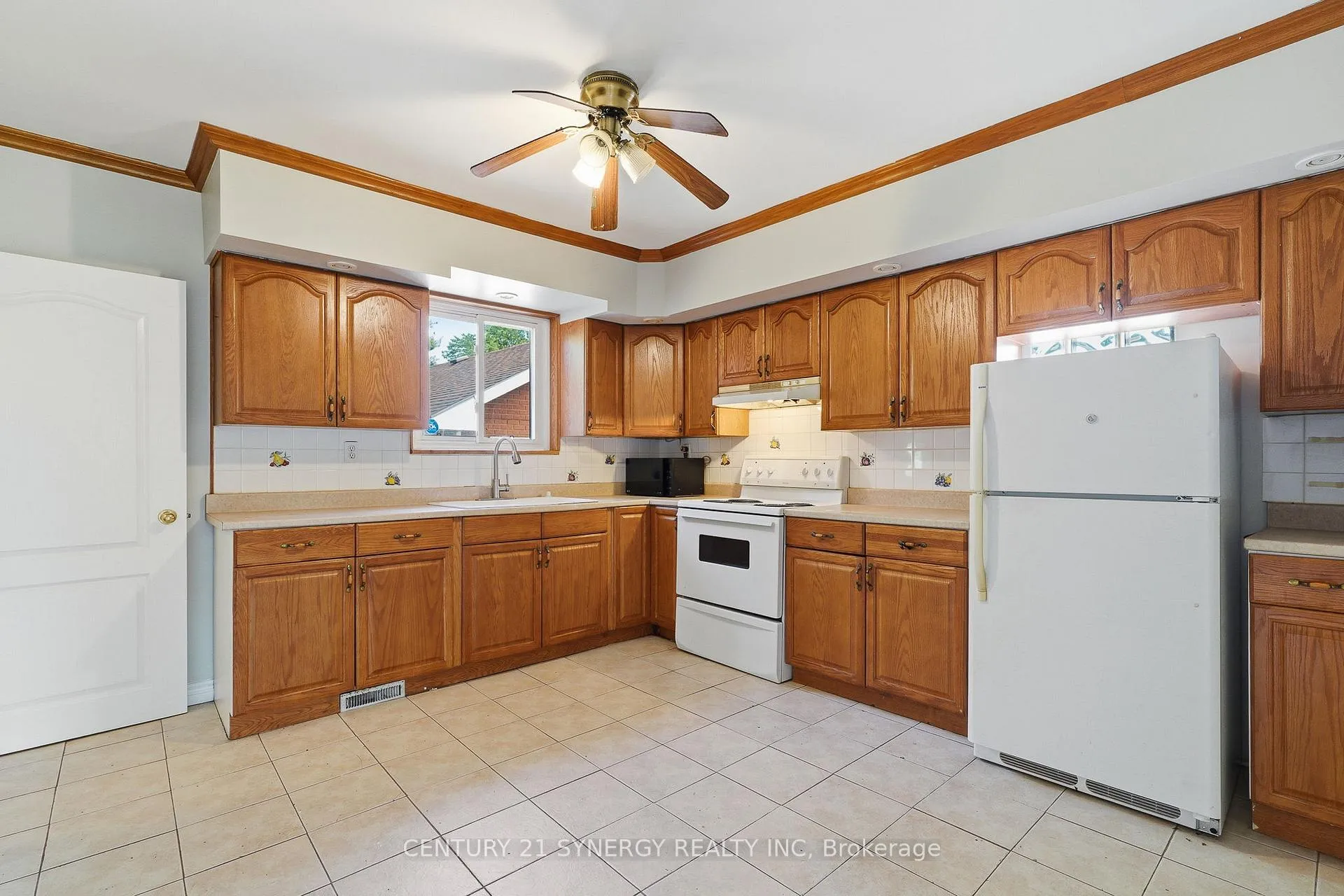 Photo 6 of 3941 Shirley Avenue, Ottawa, Riverside South/Gloucester Glen — HOMEH