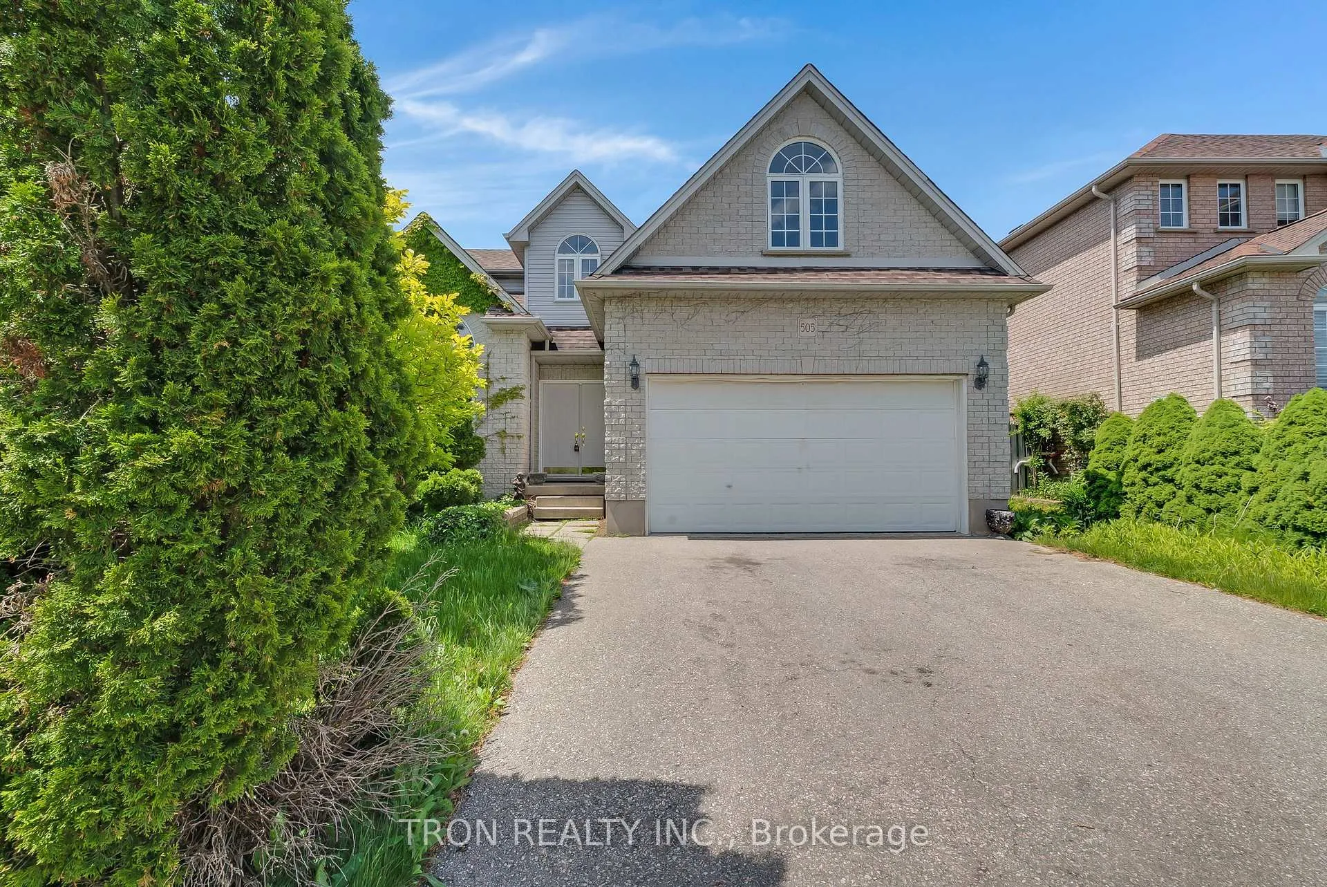 Photo 1 of 505 Yorkshire Drive, Waterloo — HOMEH