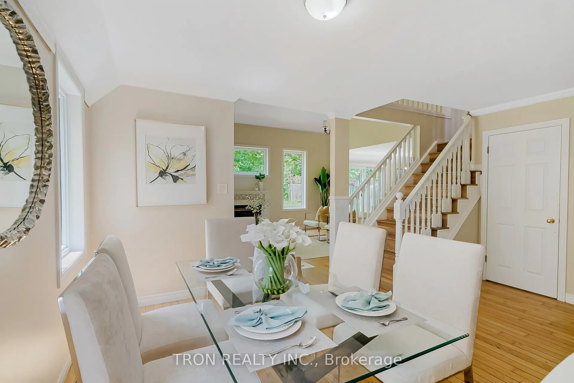 Photo 7 of 505 Yorkshire Drive, Waterloo — HOMEH