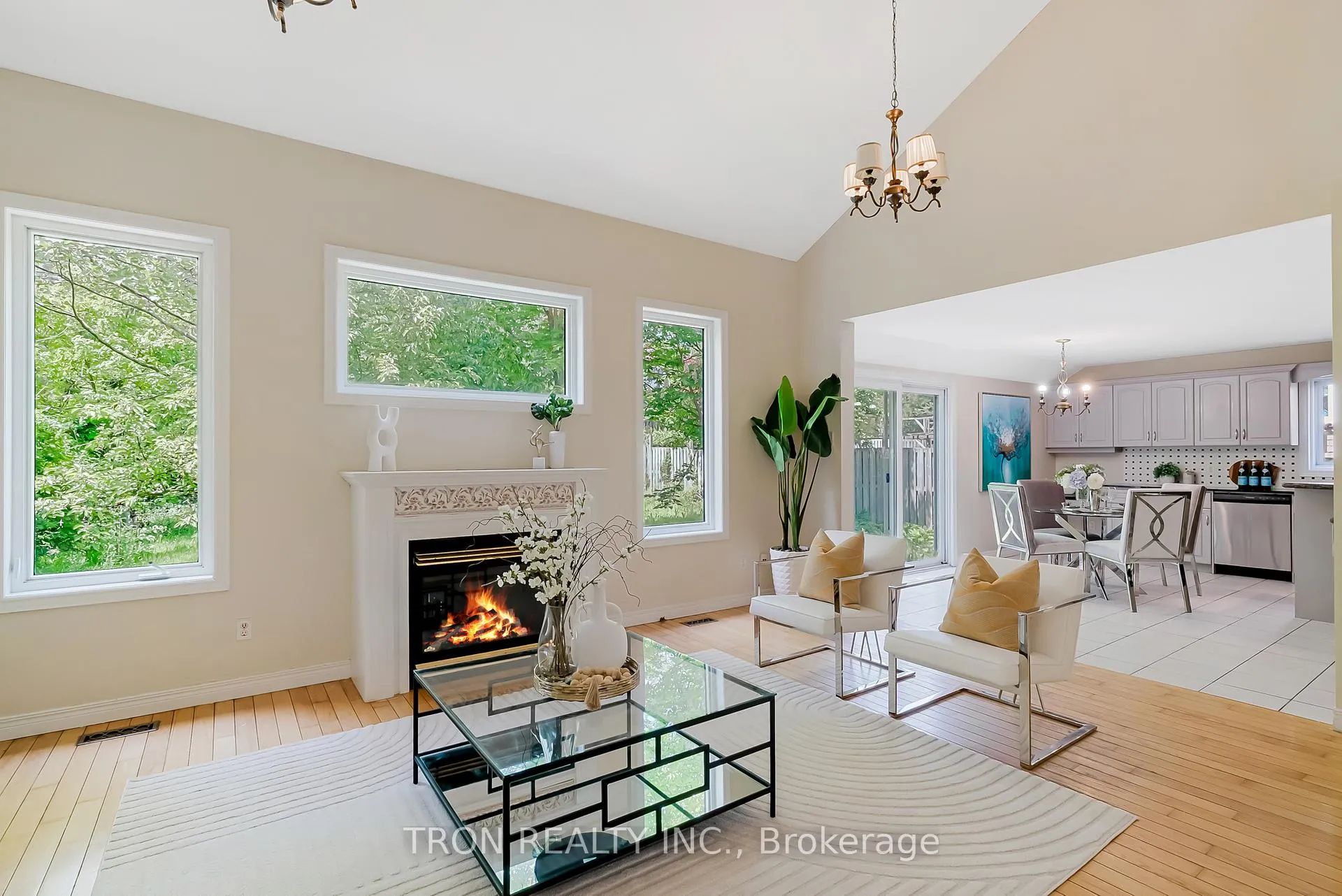 Photo 9 of 505 Yorkshire Drive, Waterloo — HOMEH