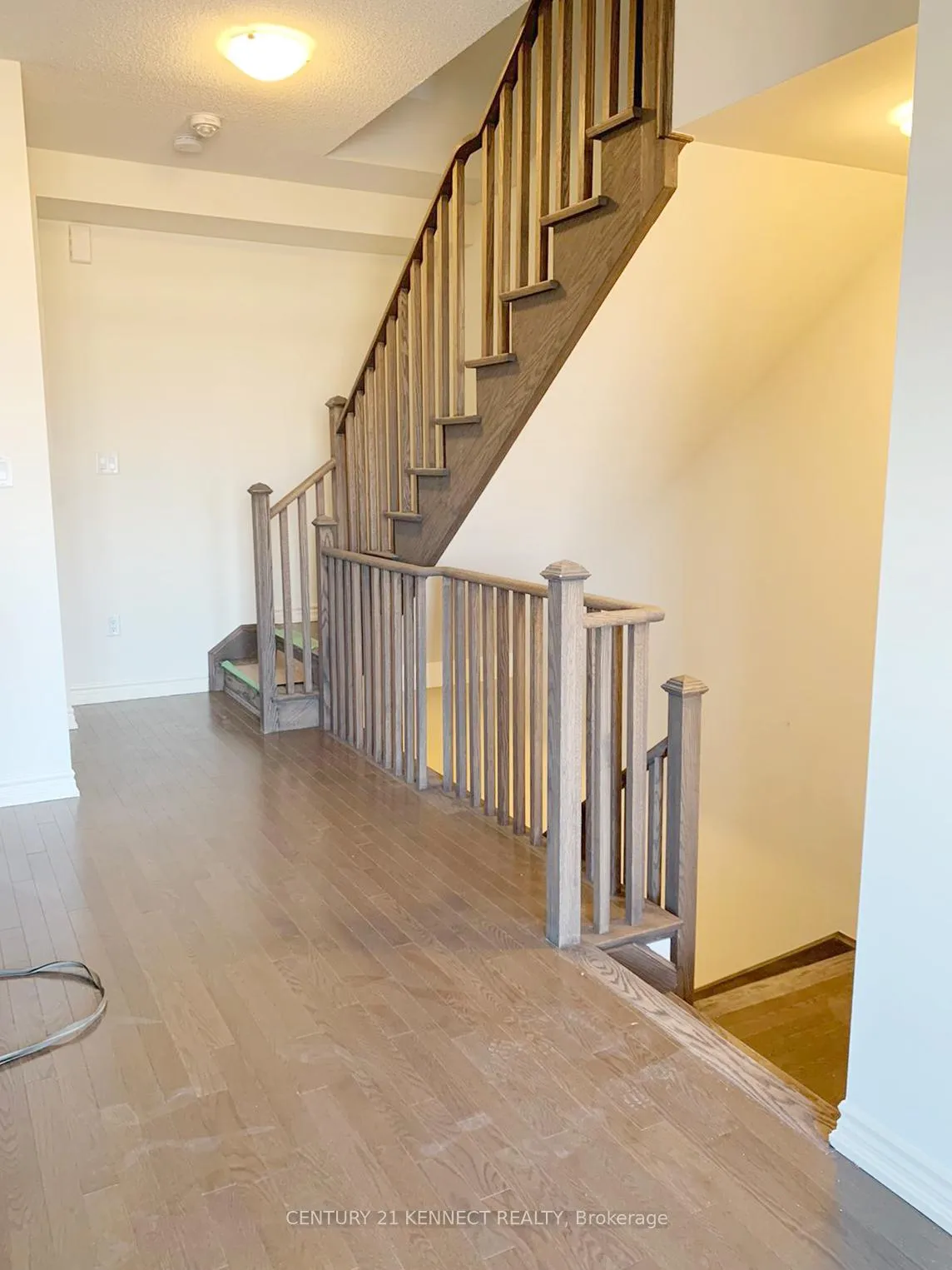 Photo 9 of 15 Arrowview Drive, Brampton, Northwest Brampton — HOMEH